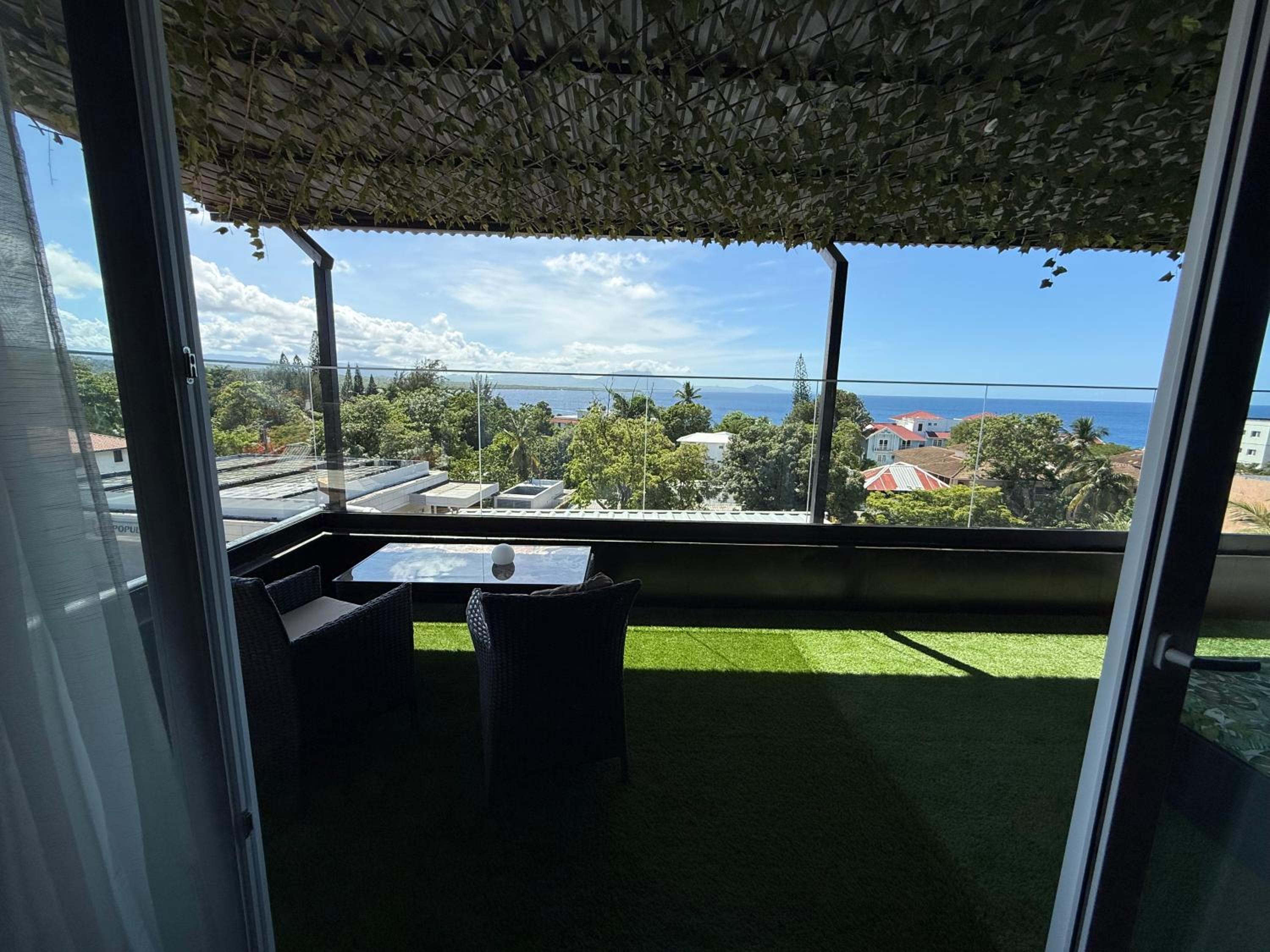 Suite with Hot Tub