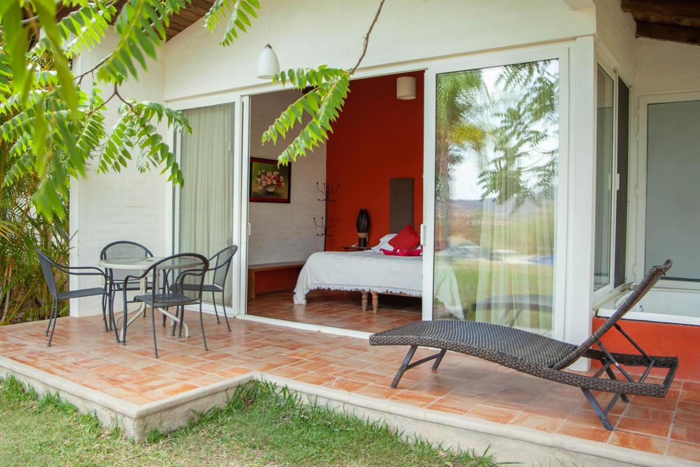 Family Bungalow photo 2
