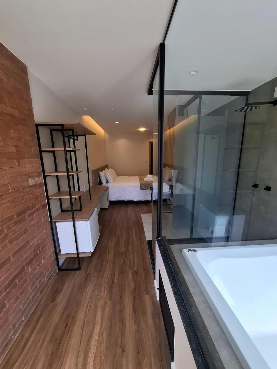 Suite with Hot Tub