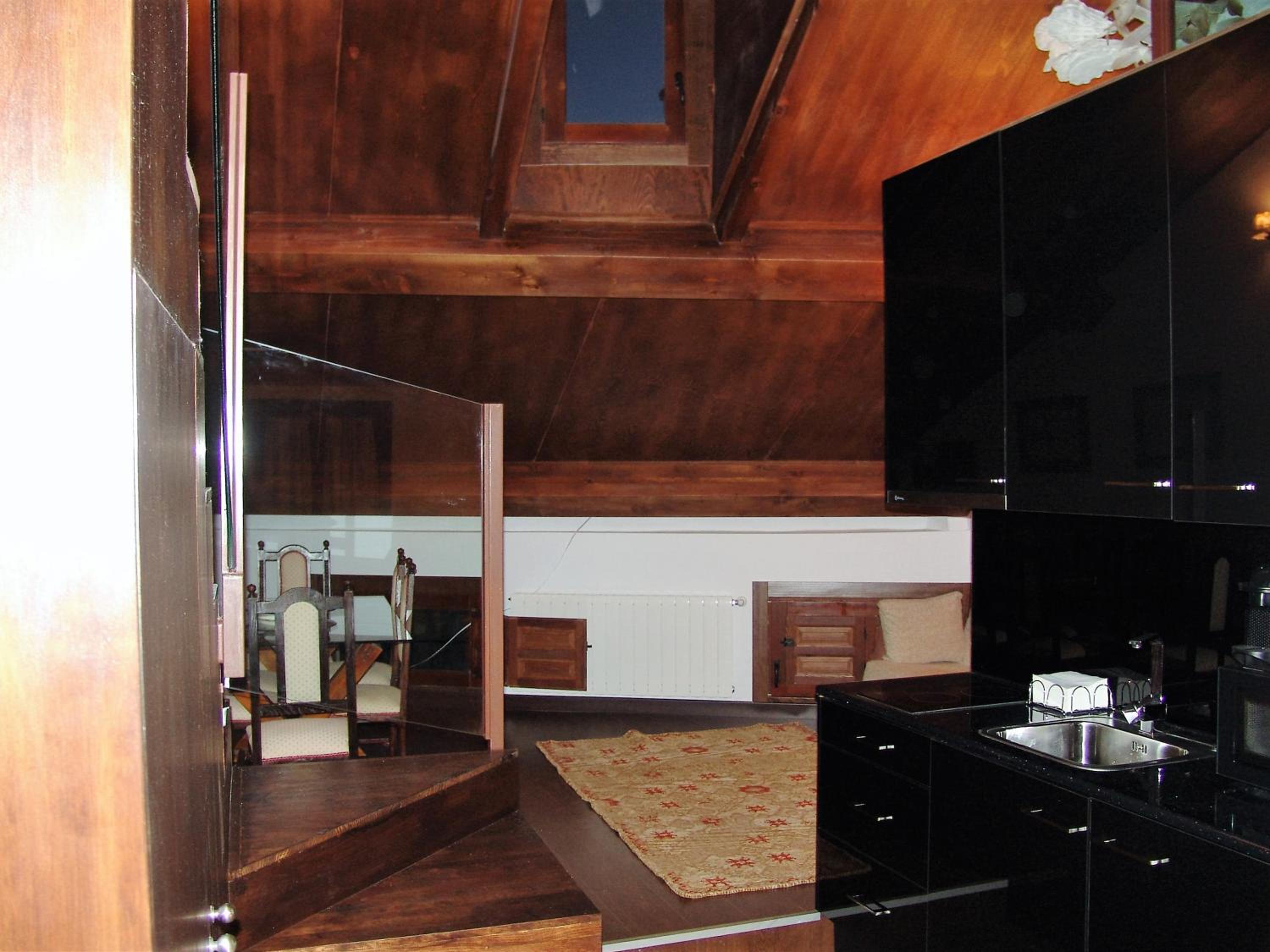 Penthouse Apartment - Photo 4