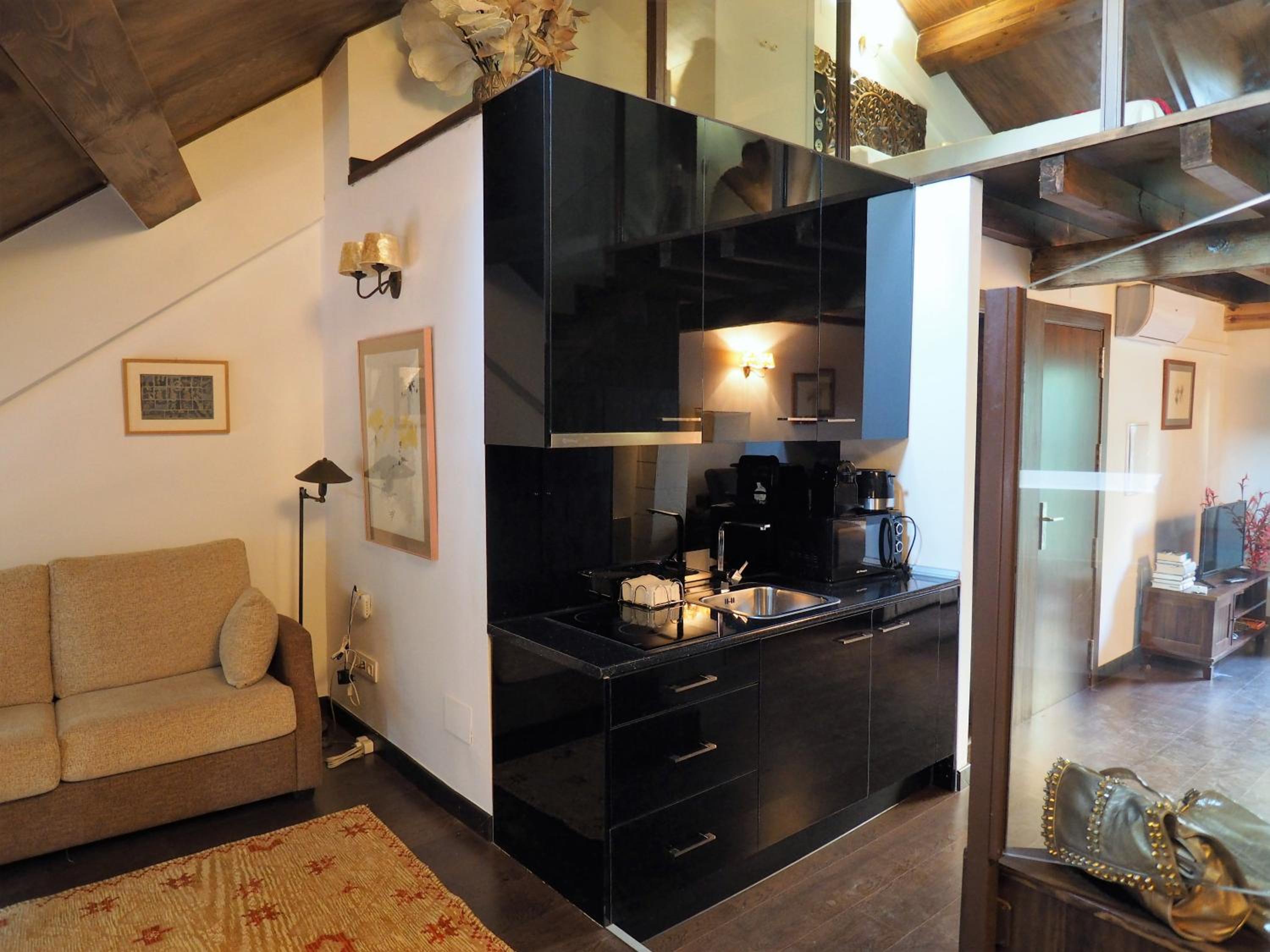 Penthouse Apartment - Photo 35