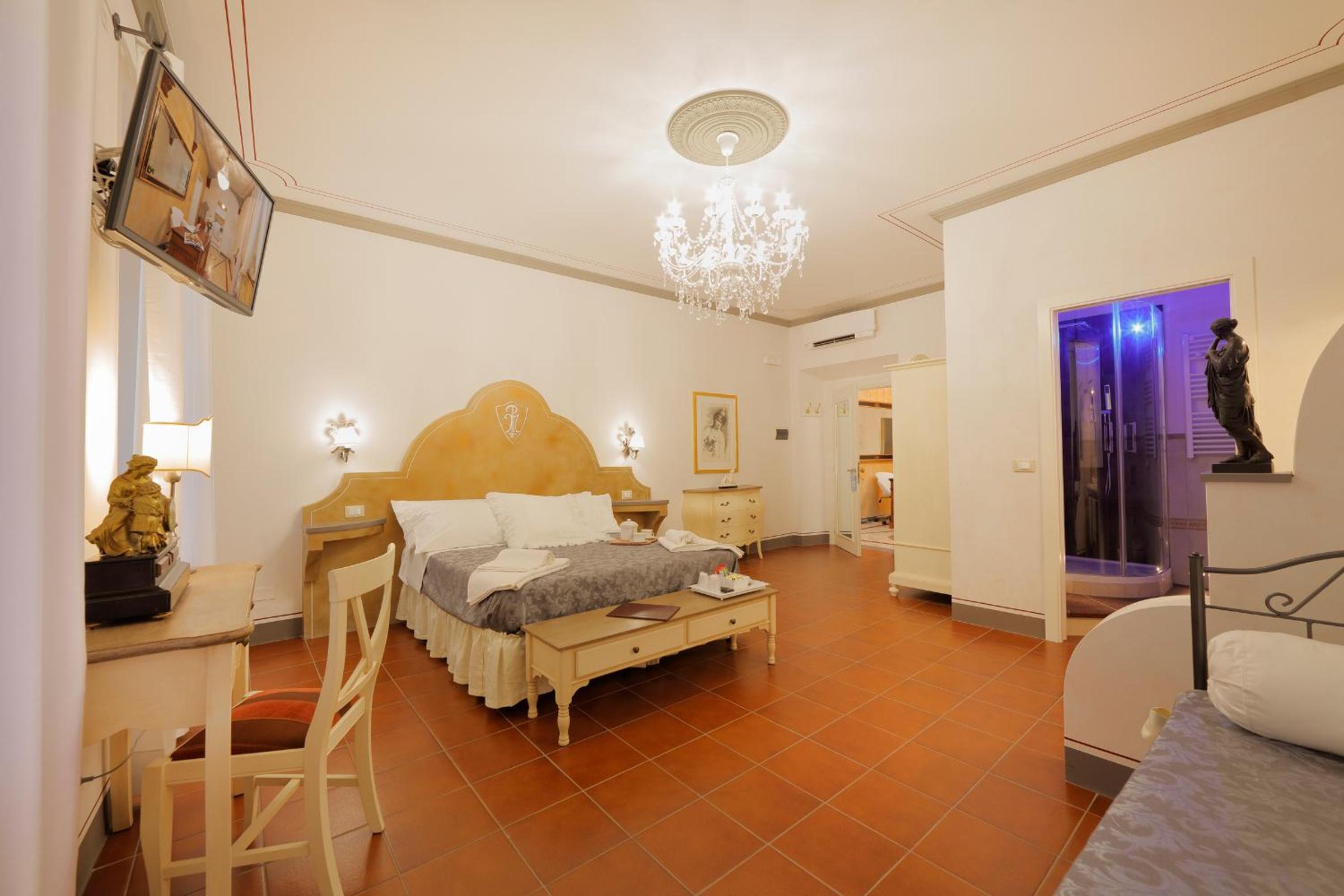 Deluxe Triple Room photo 2