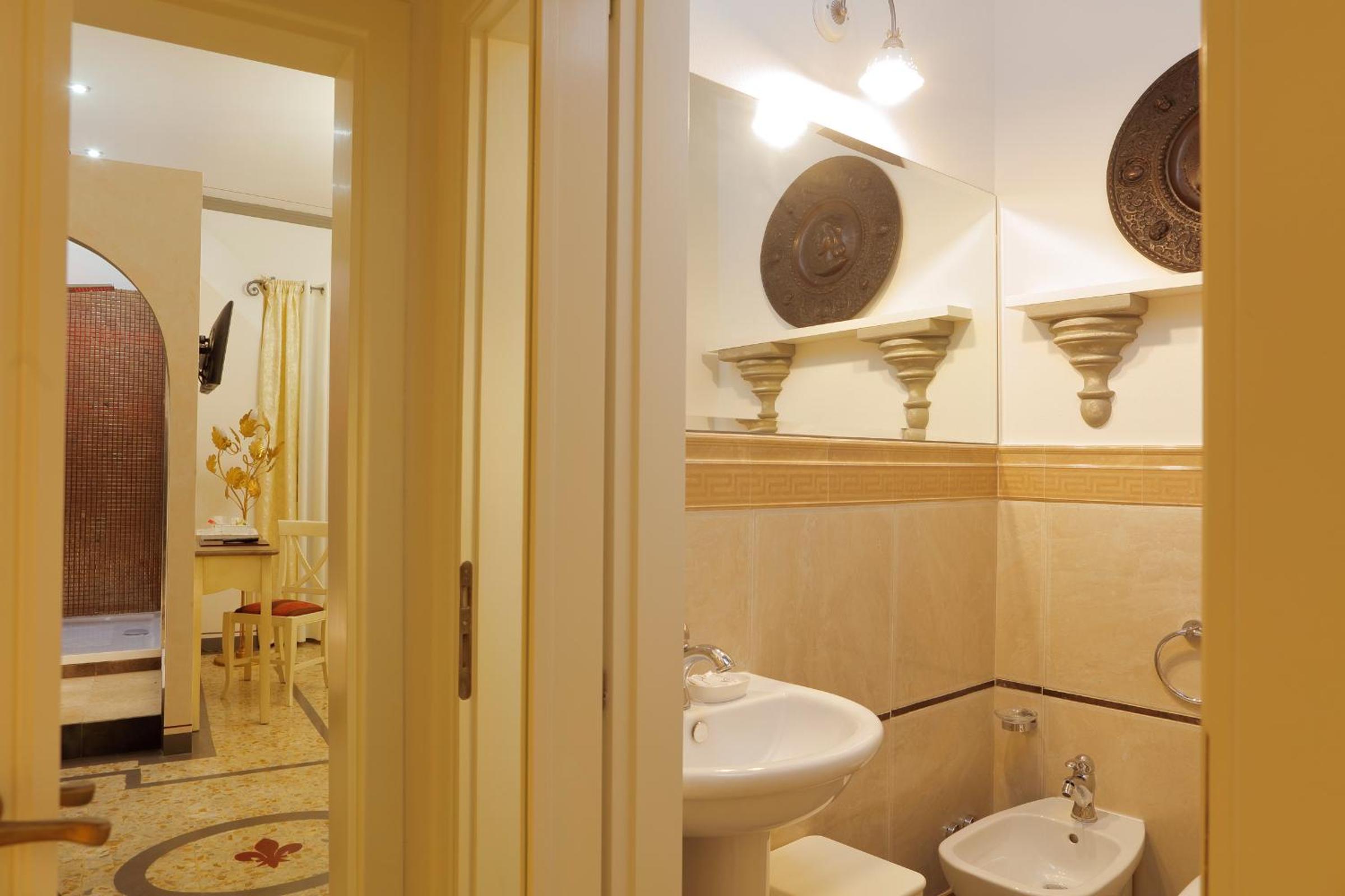 Superior Double or Twin Room - Photo 2