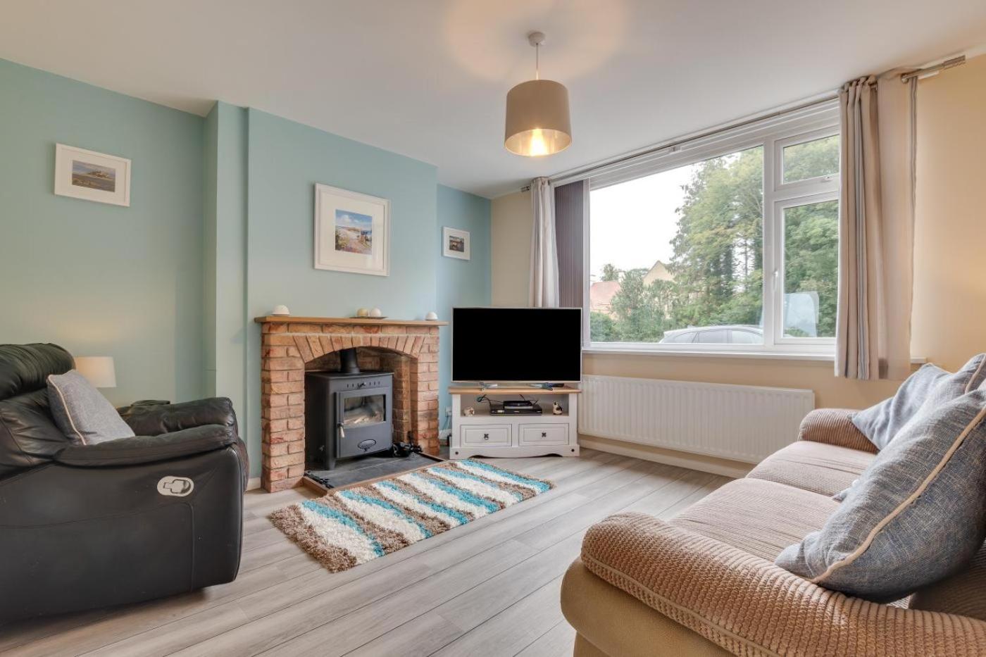 Three-Bedroom House photo 1