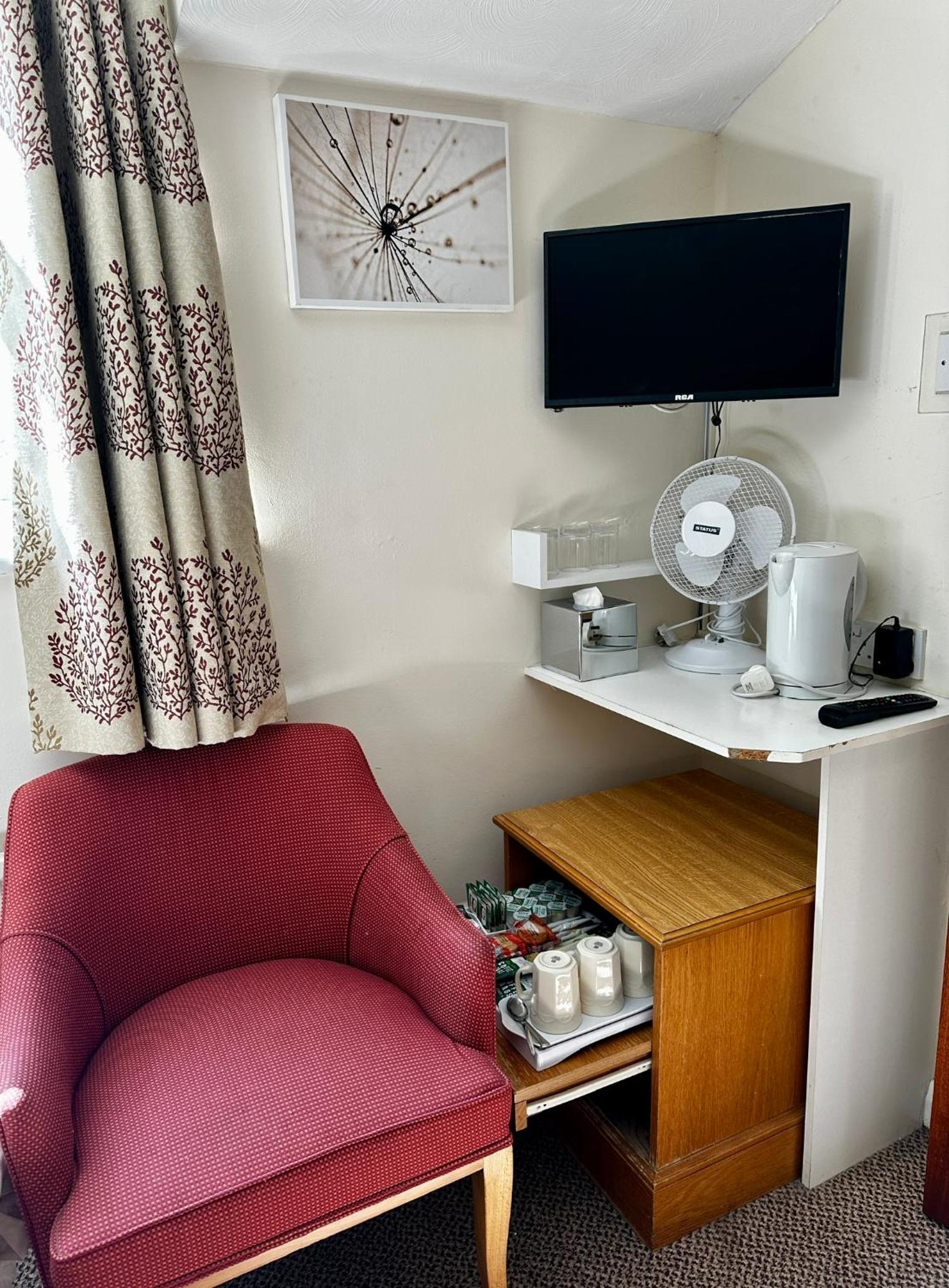 Comfort Triple Room with Shower - Photo 4