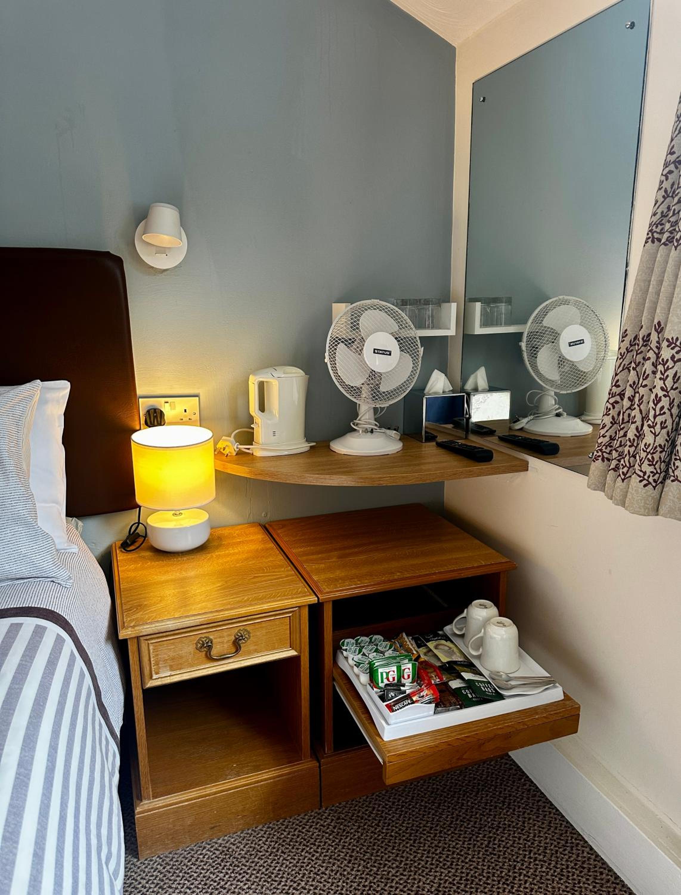 Double Room - Photo 7