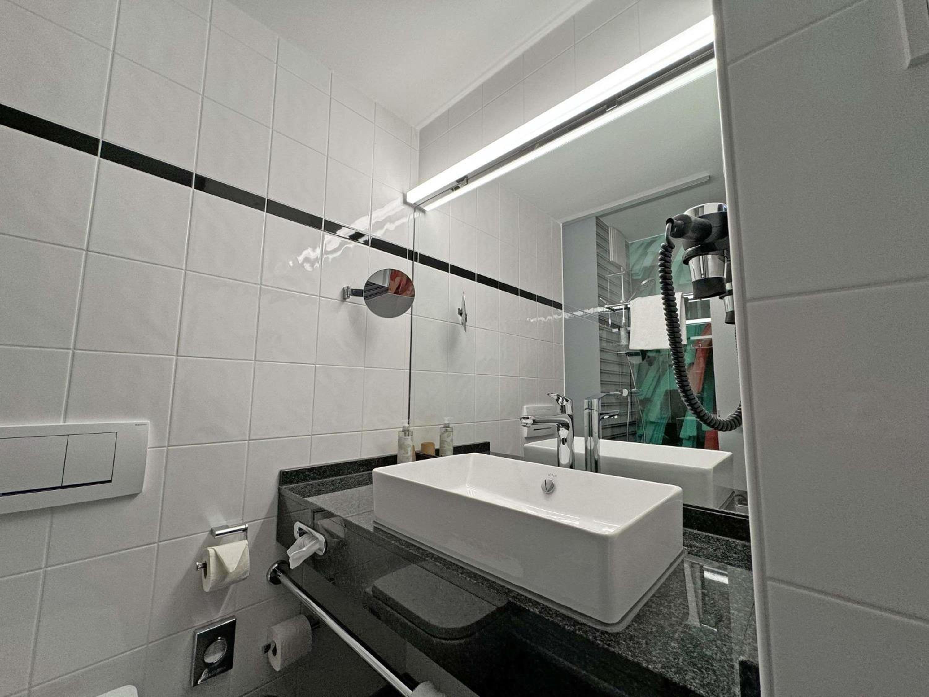 Standard Double Room - Photo 5