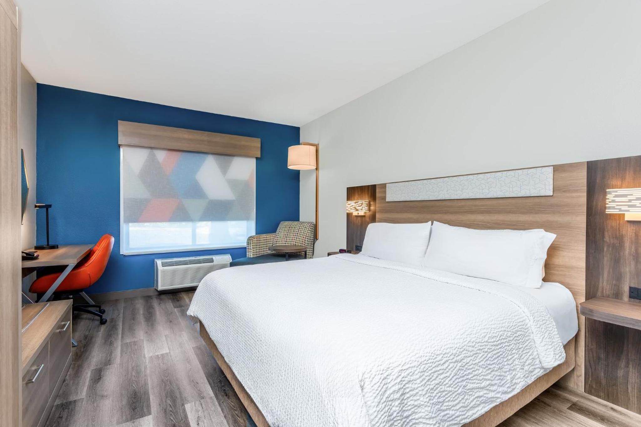 Standard King Room - Photo 1