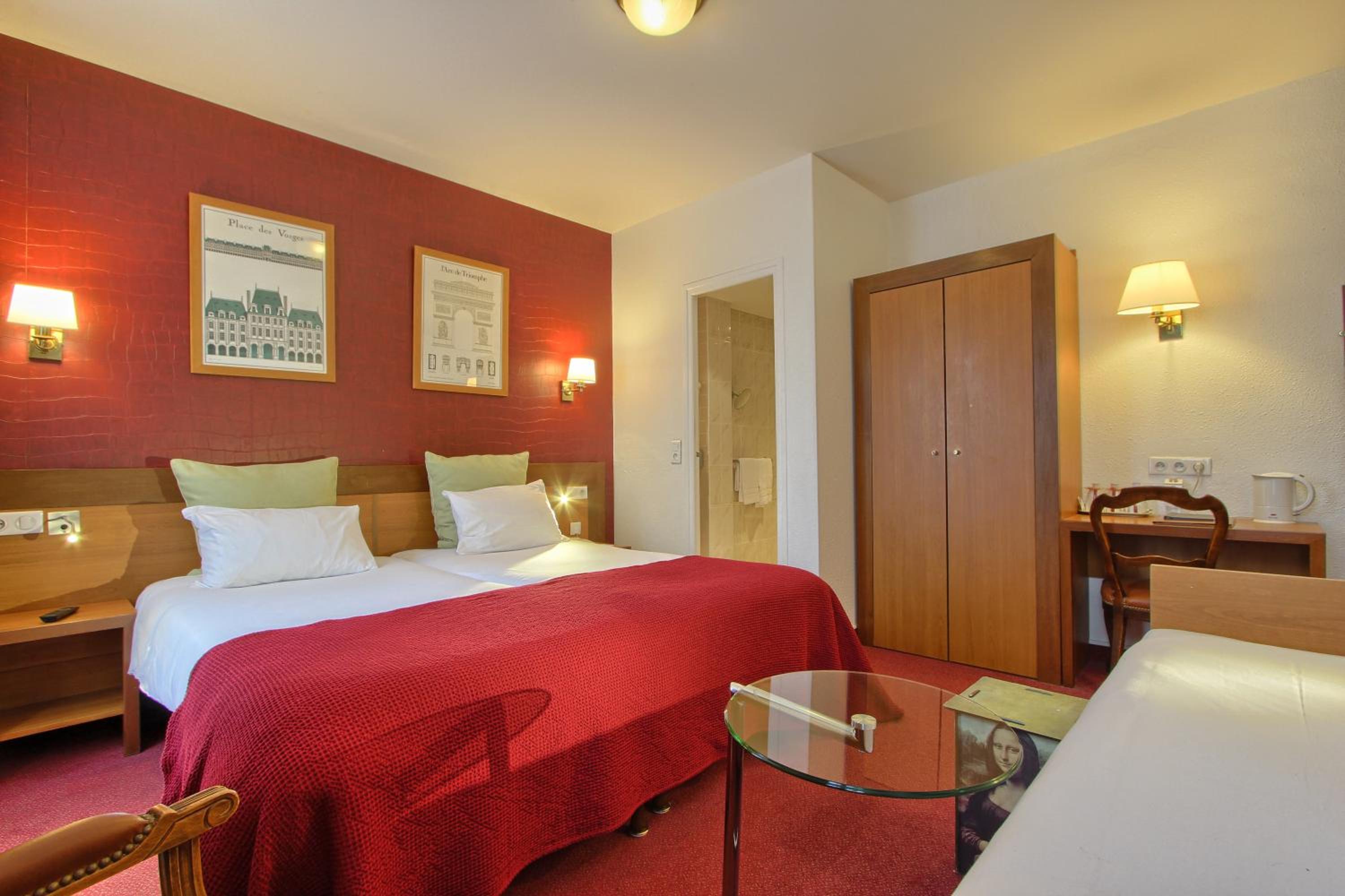 Comfort Triple Room photo 3