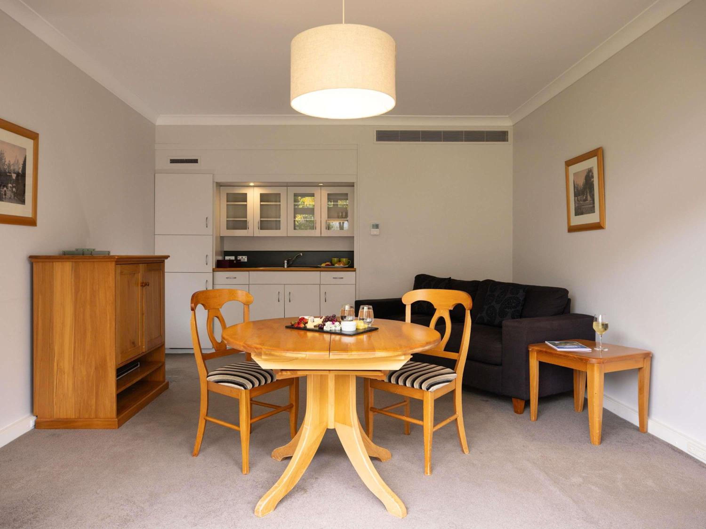King Spa Suite - Photo 3