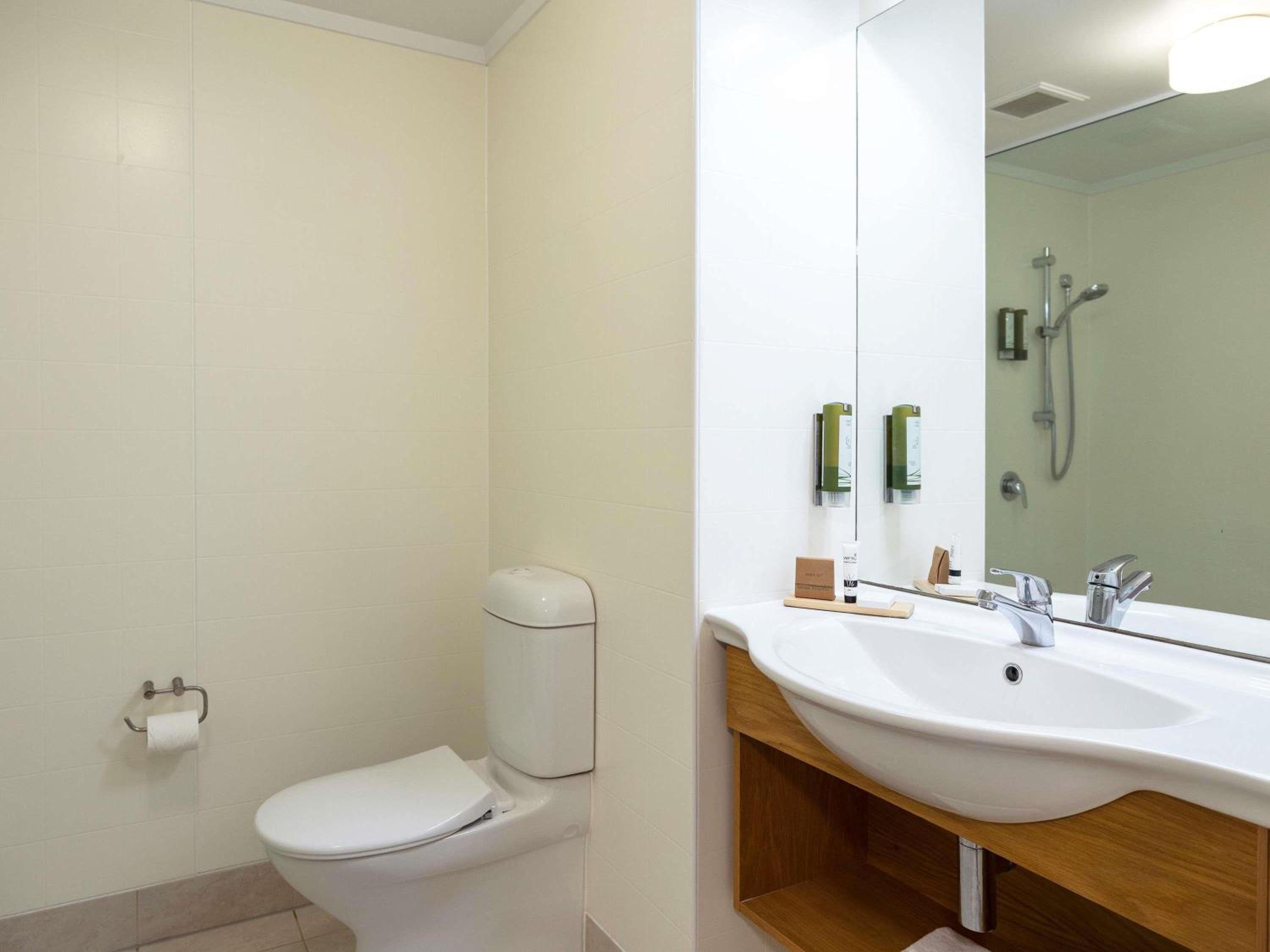 Waiora Superior King Room
