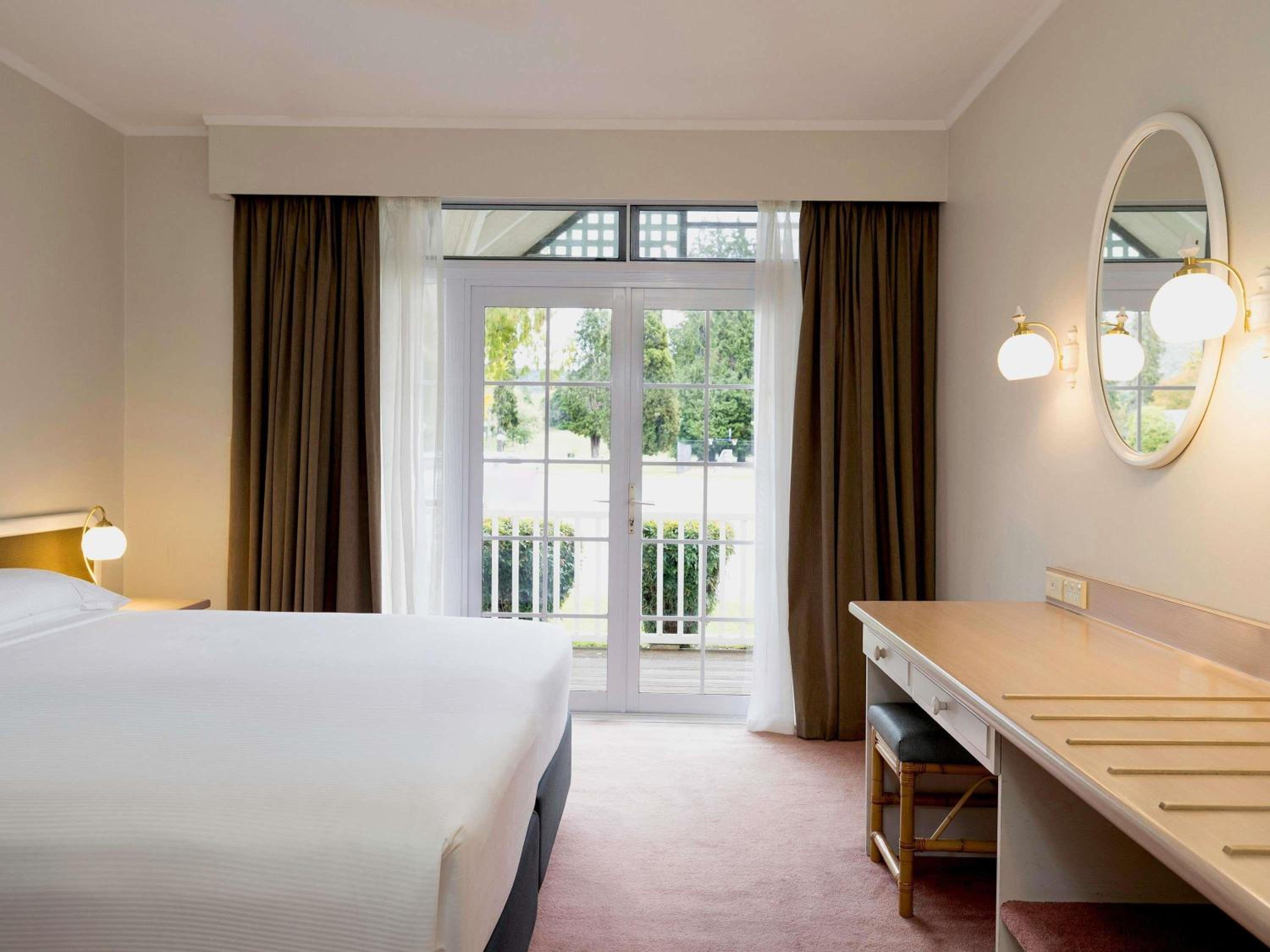 Standard King Room - Photo 1