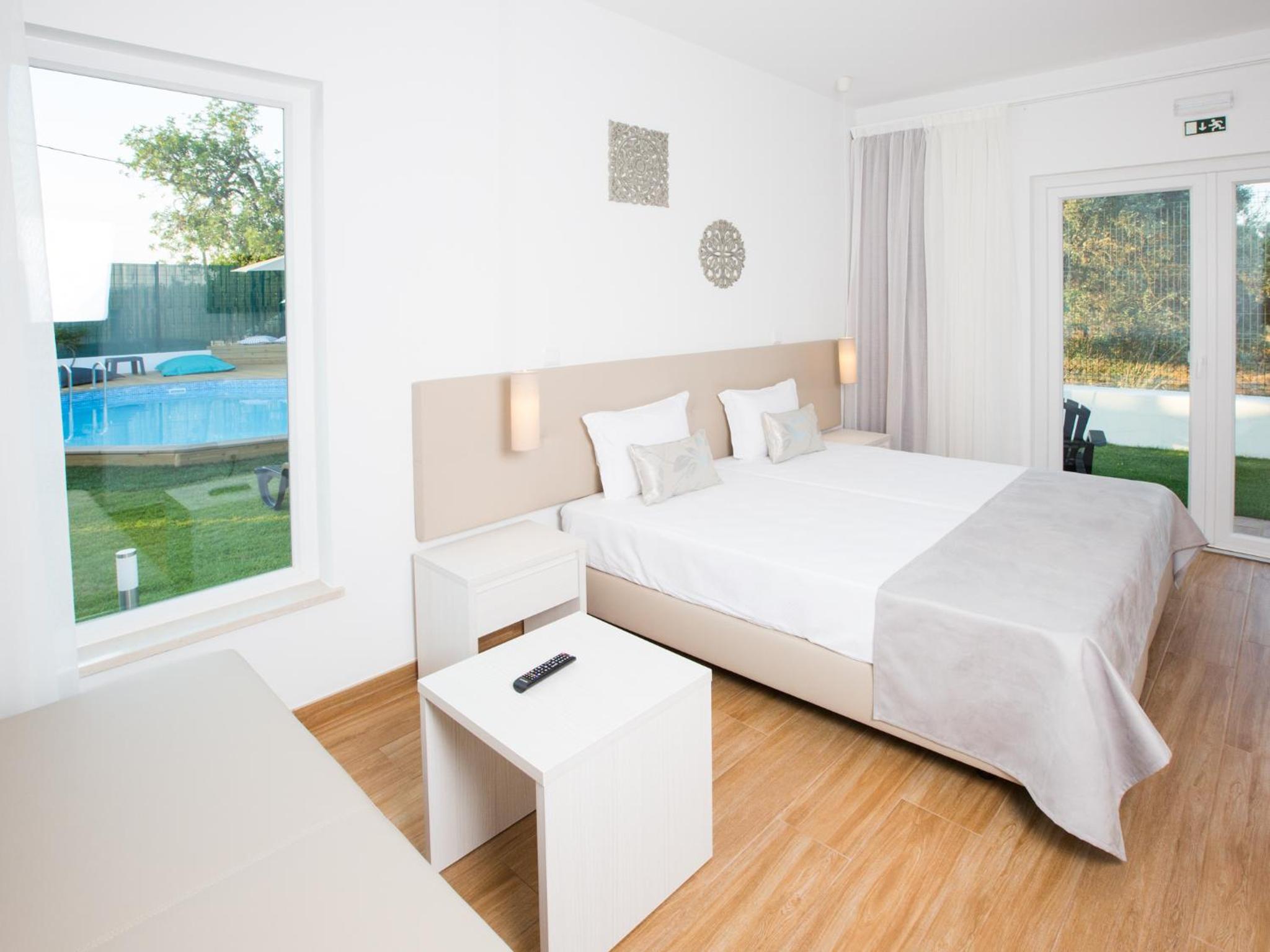 Twin Room - Photo 7