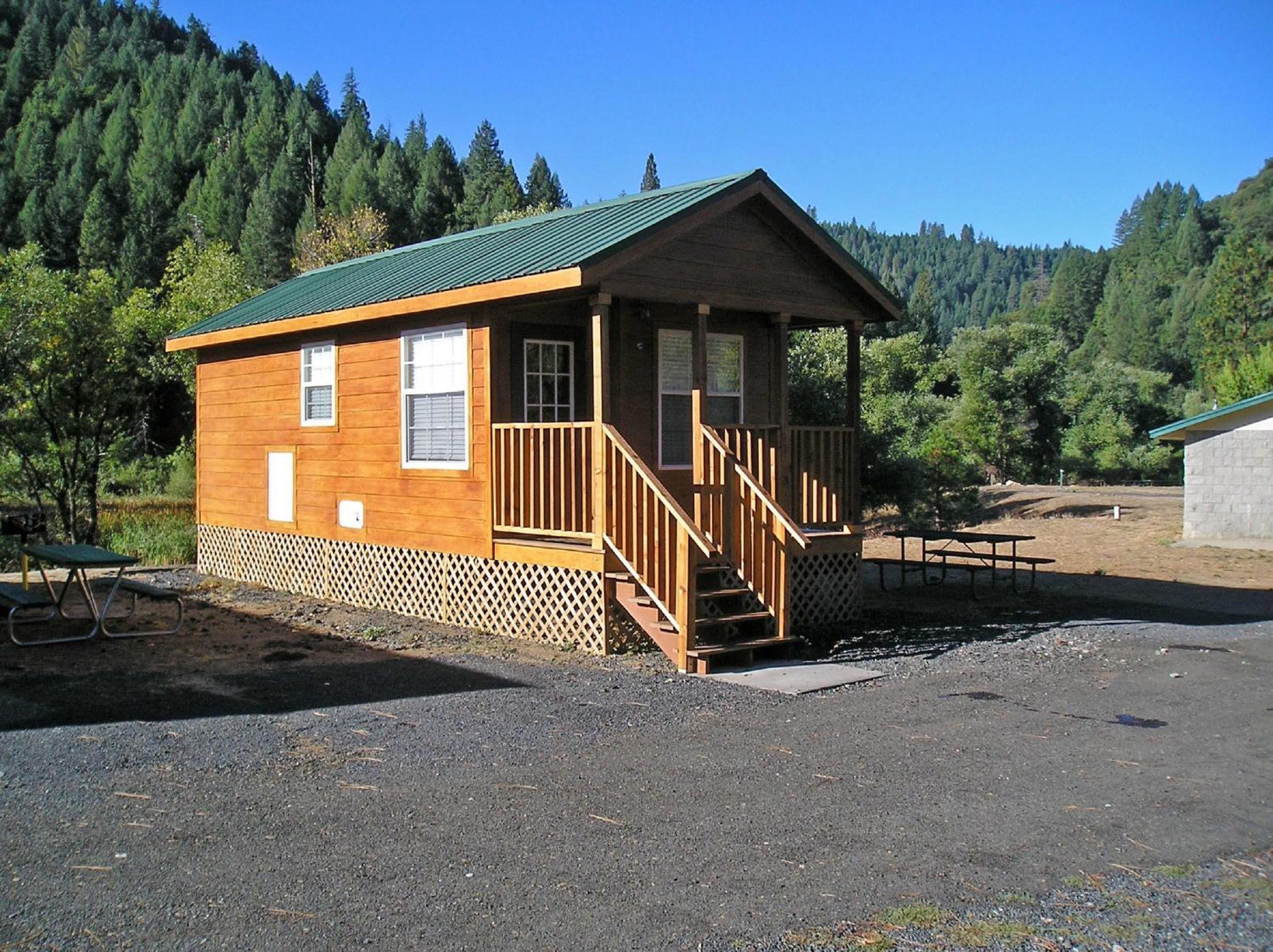 Cabin photo 2