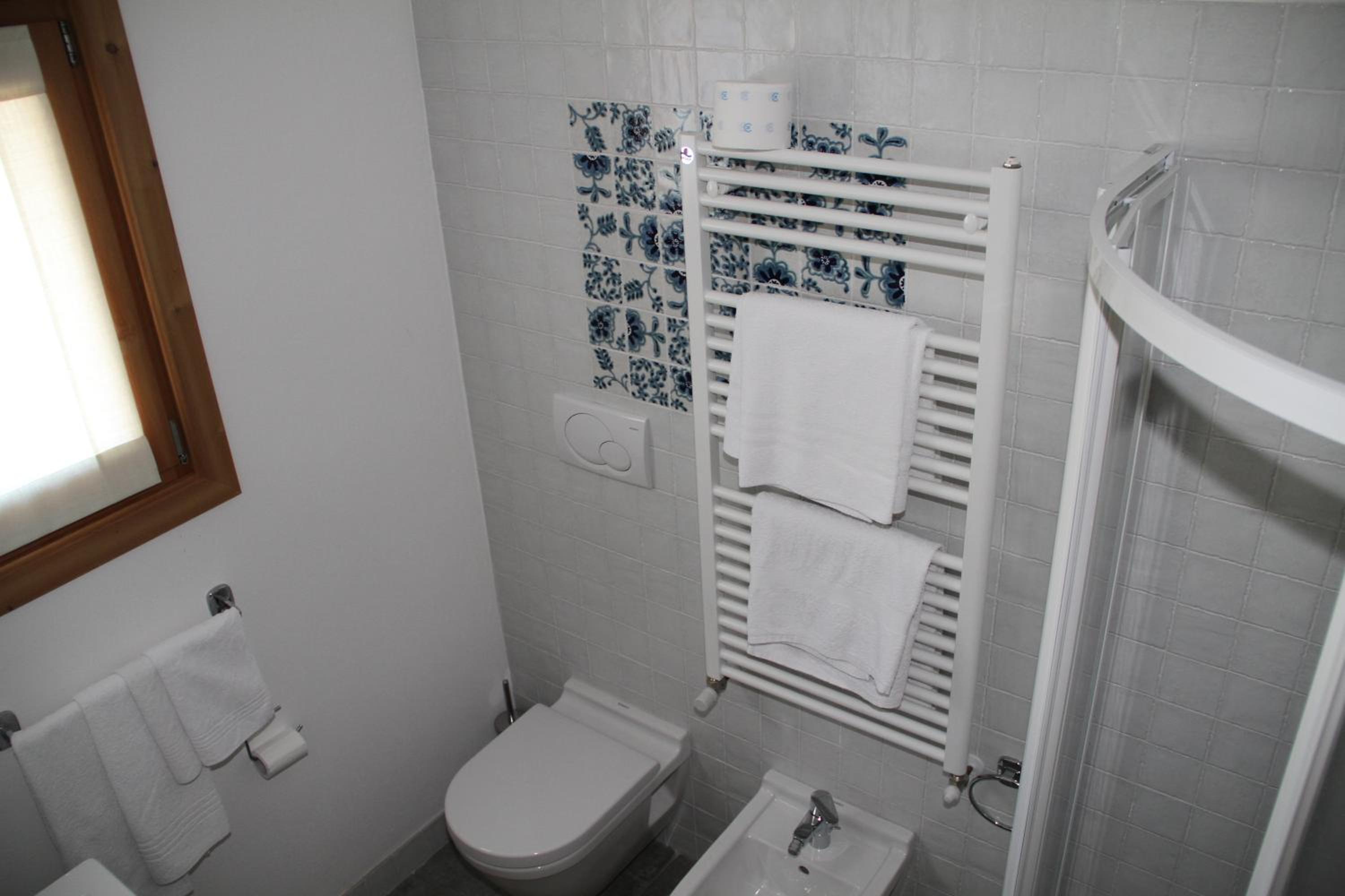 Double or Twin Room photo 2