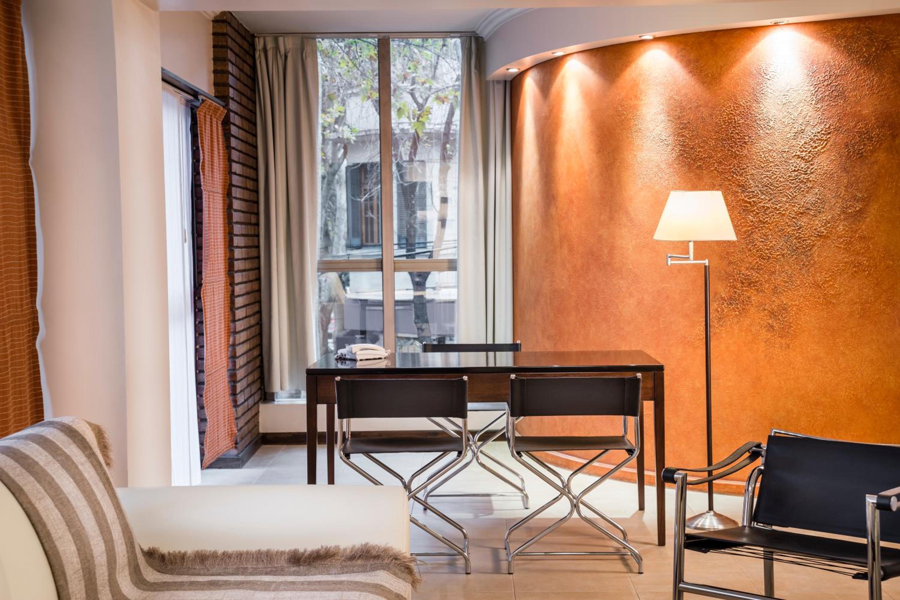 Executive Suite photo 1