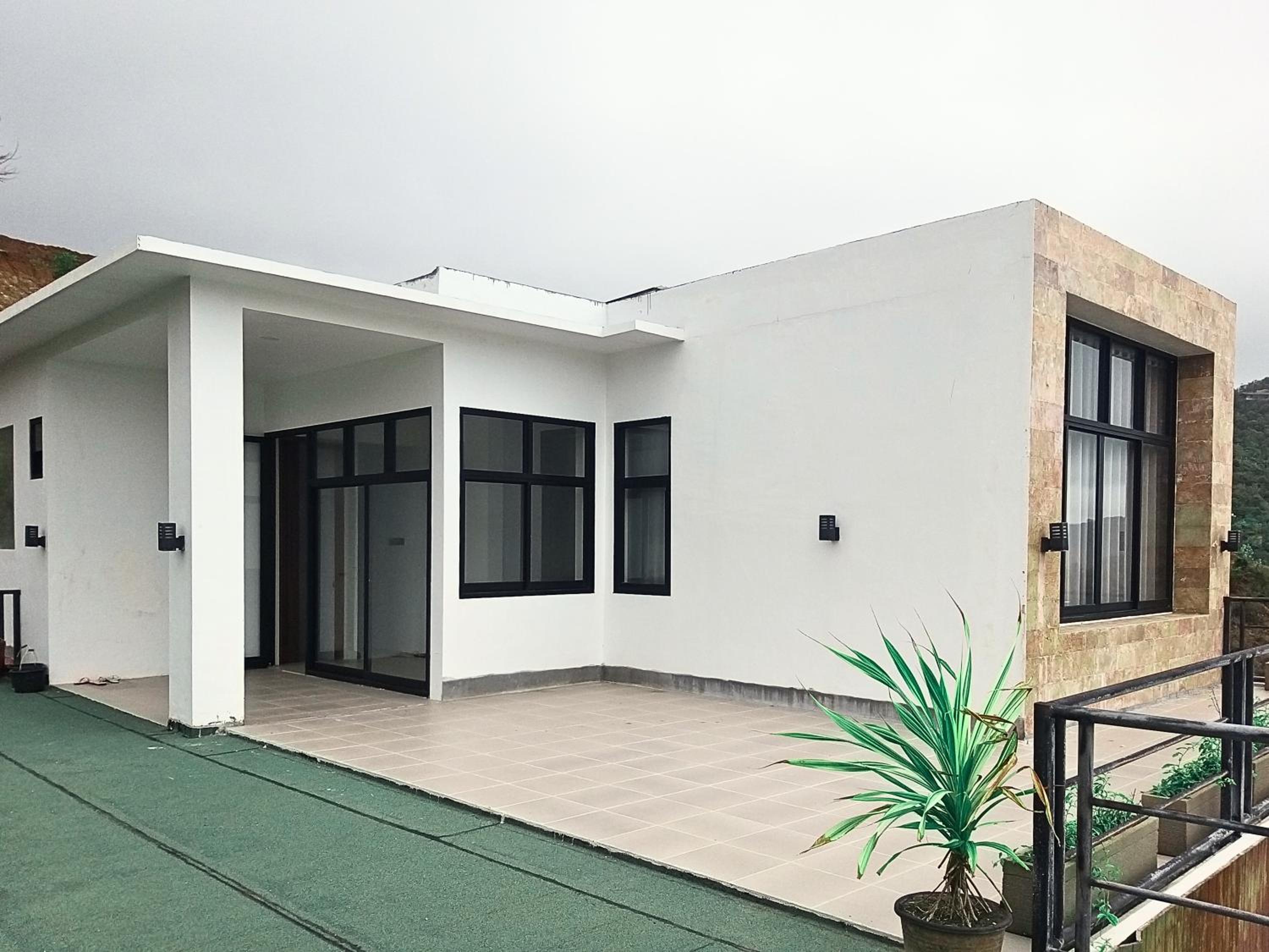 Villa with Sea View photo 2
