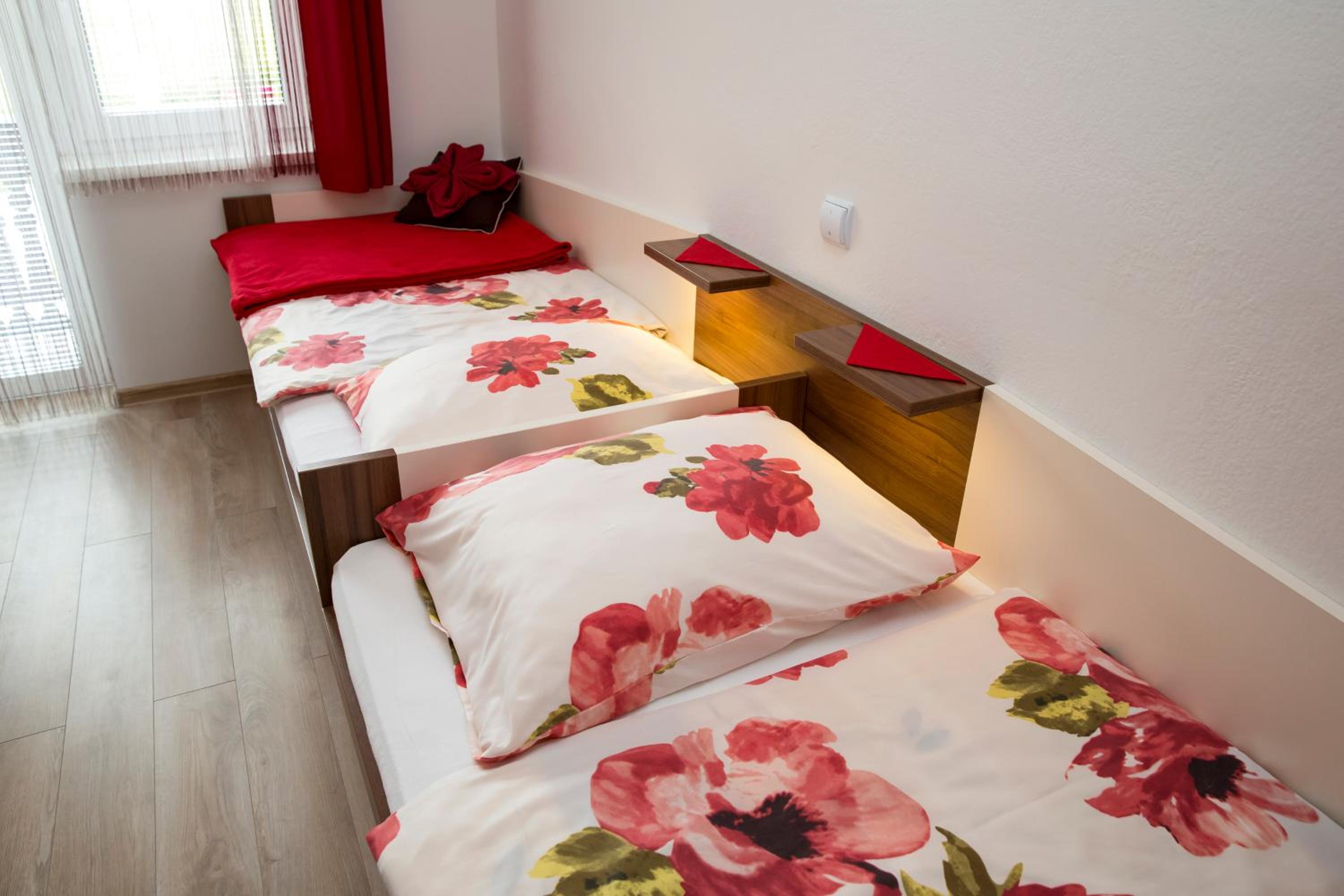 Twin Room with Balcony photo 3