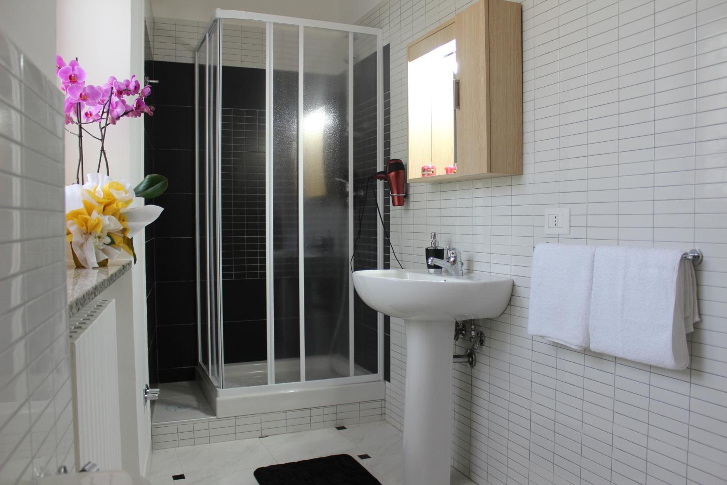 Comfort Quadruple Room - Photo 19