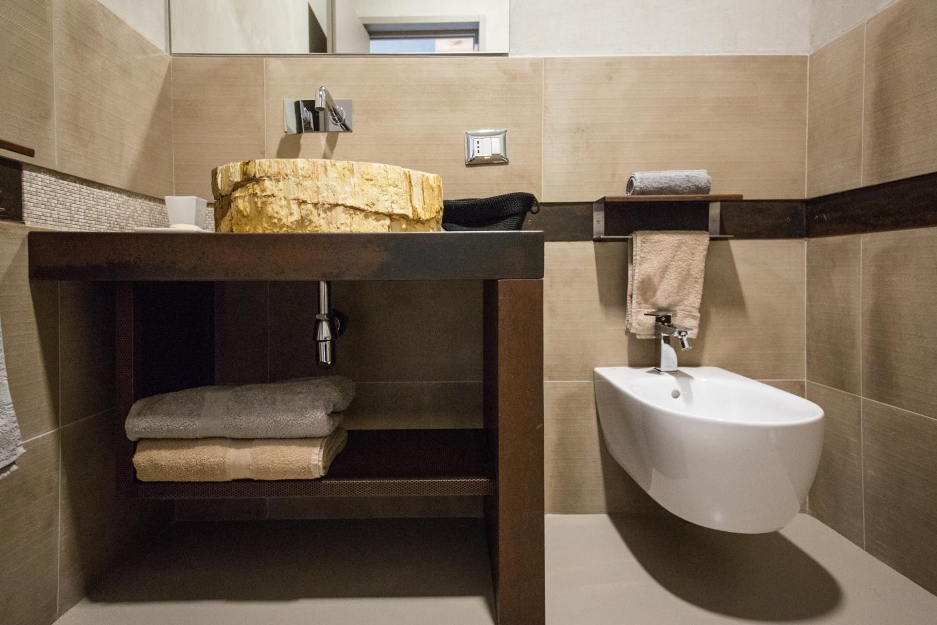 Double Room - Photo 20