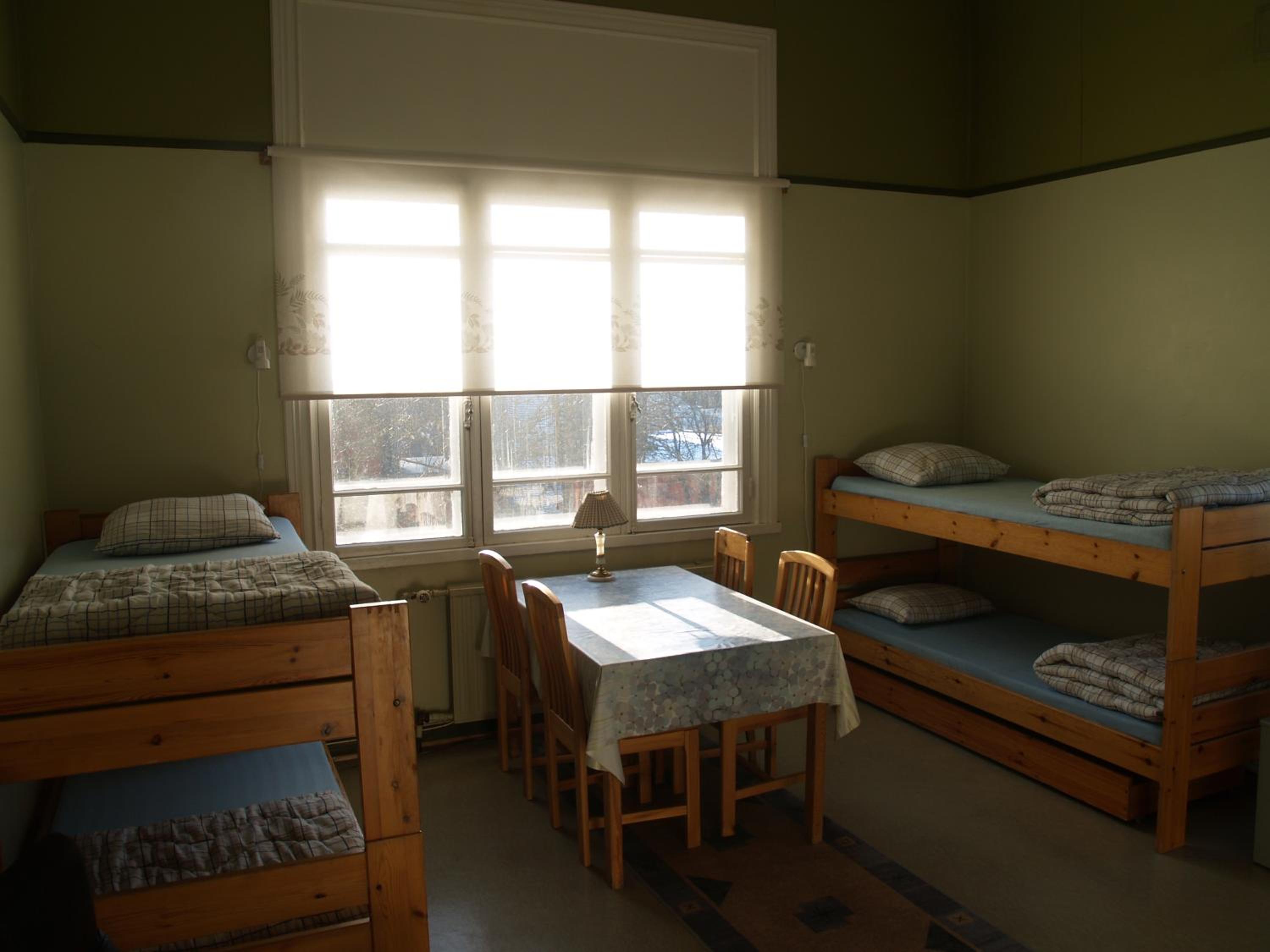 Economy Quadruple Room with Shared Bathroom photo 3