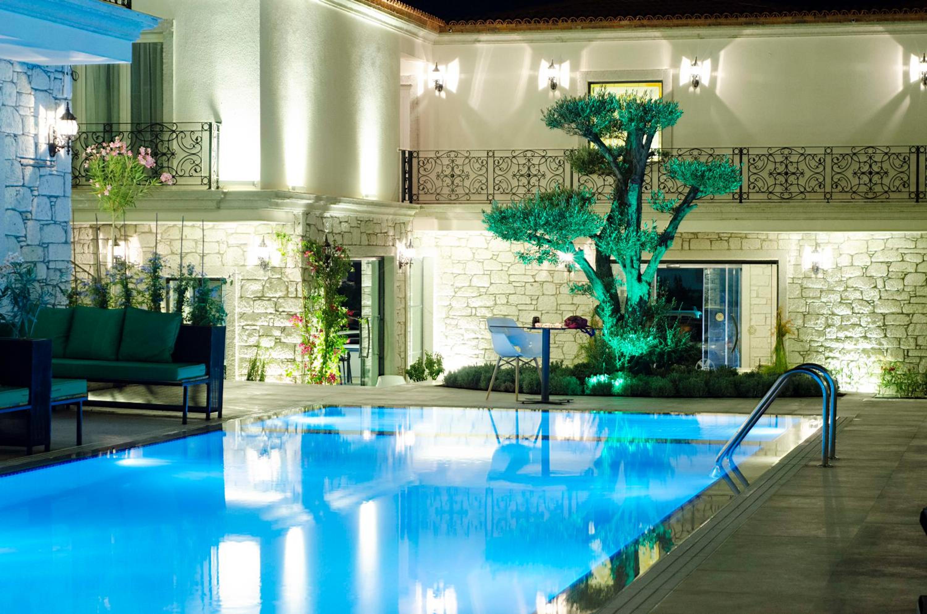 Double Room with Pool View