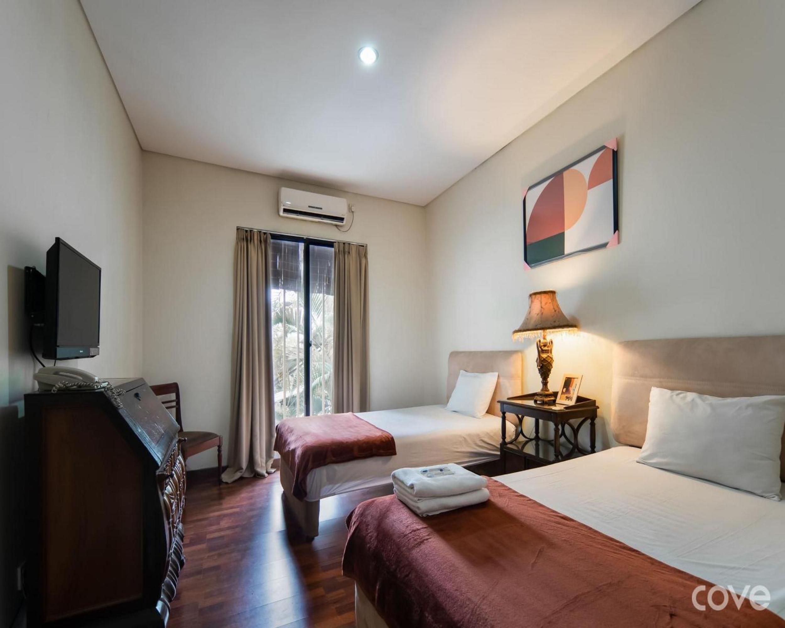 Premium Twin Room - Photo 5