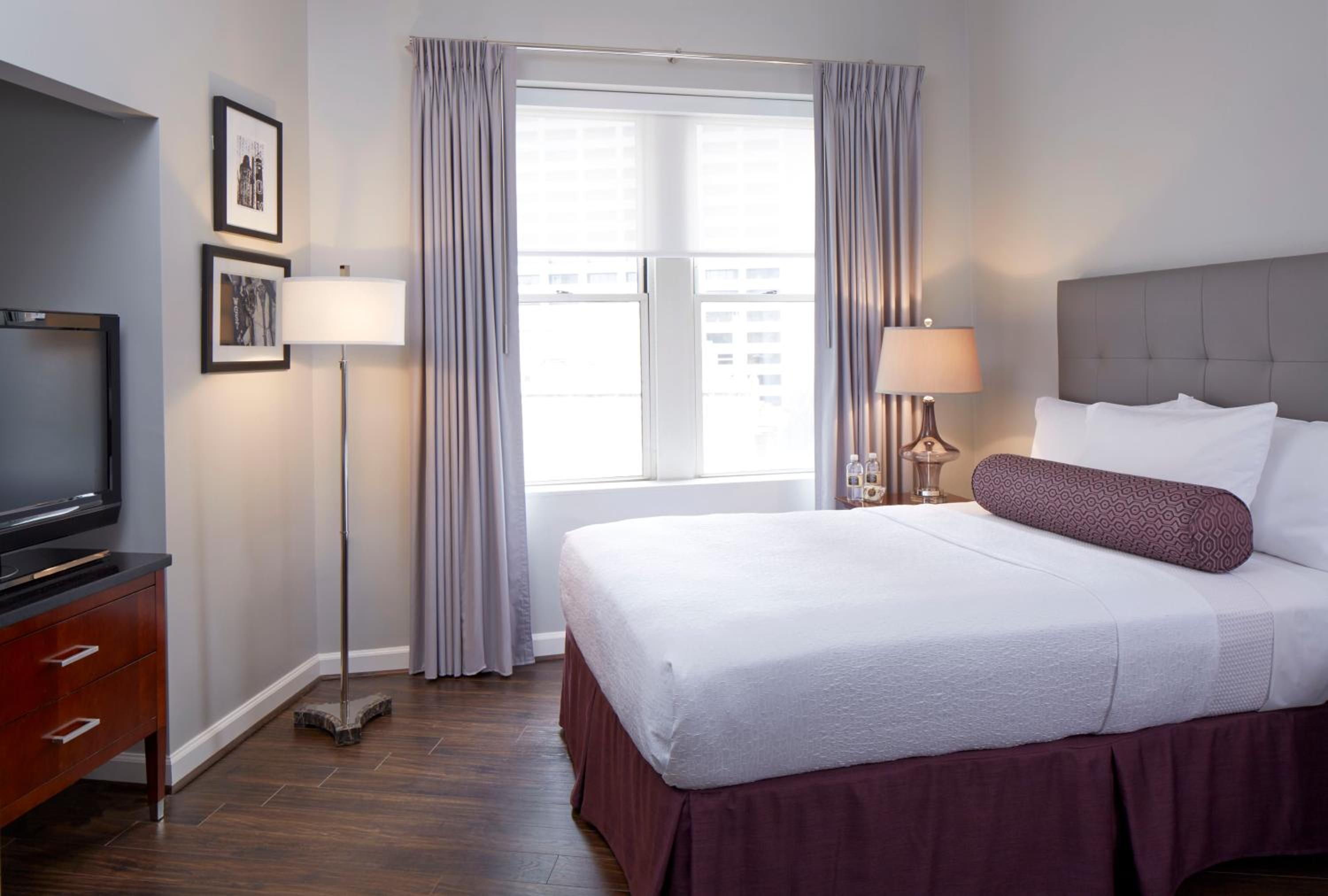 Premier Luxury King Room