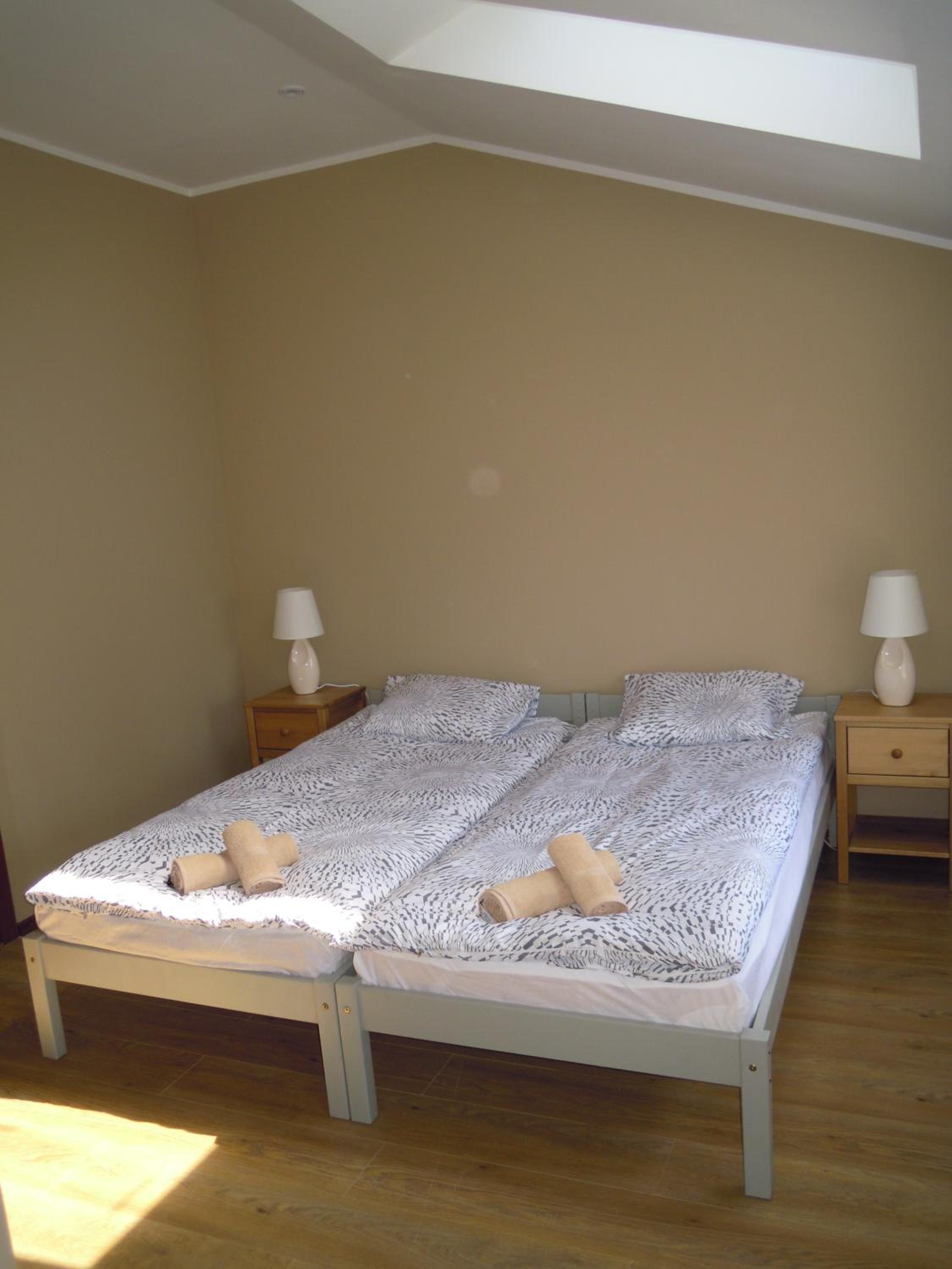 Twin Room with Shared Bathroom photo 2