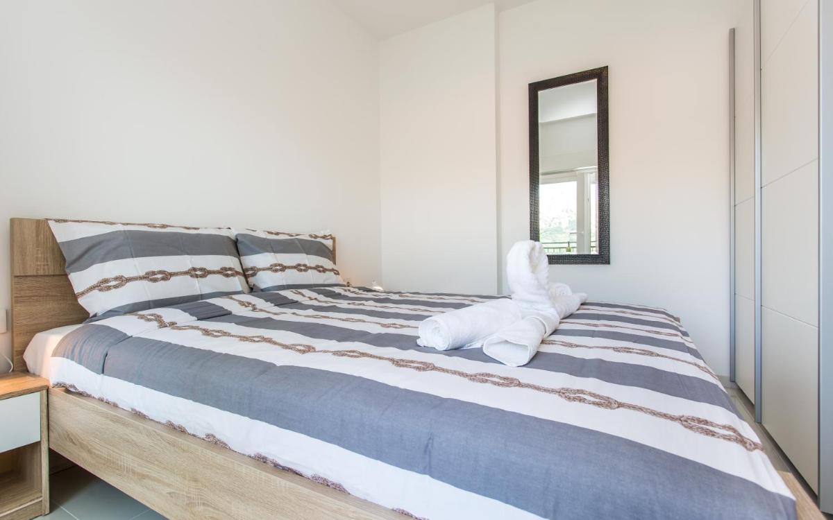 Deluxe Studio with Terrace photo 1