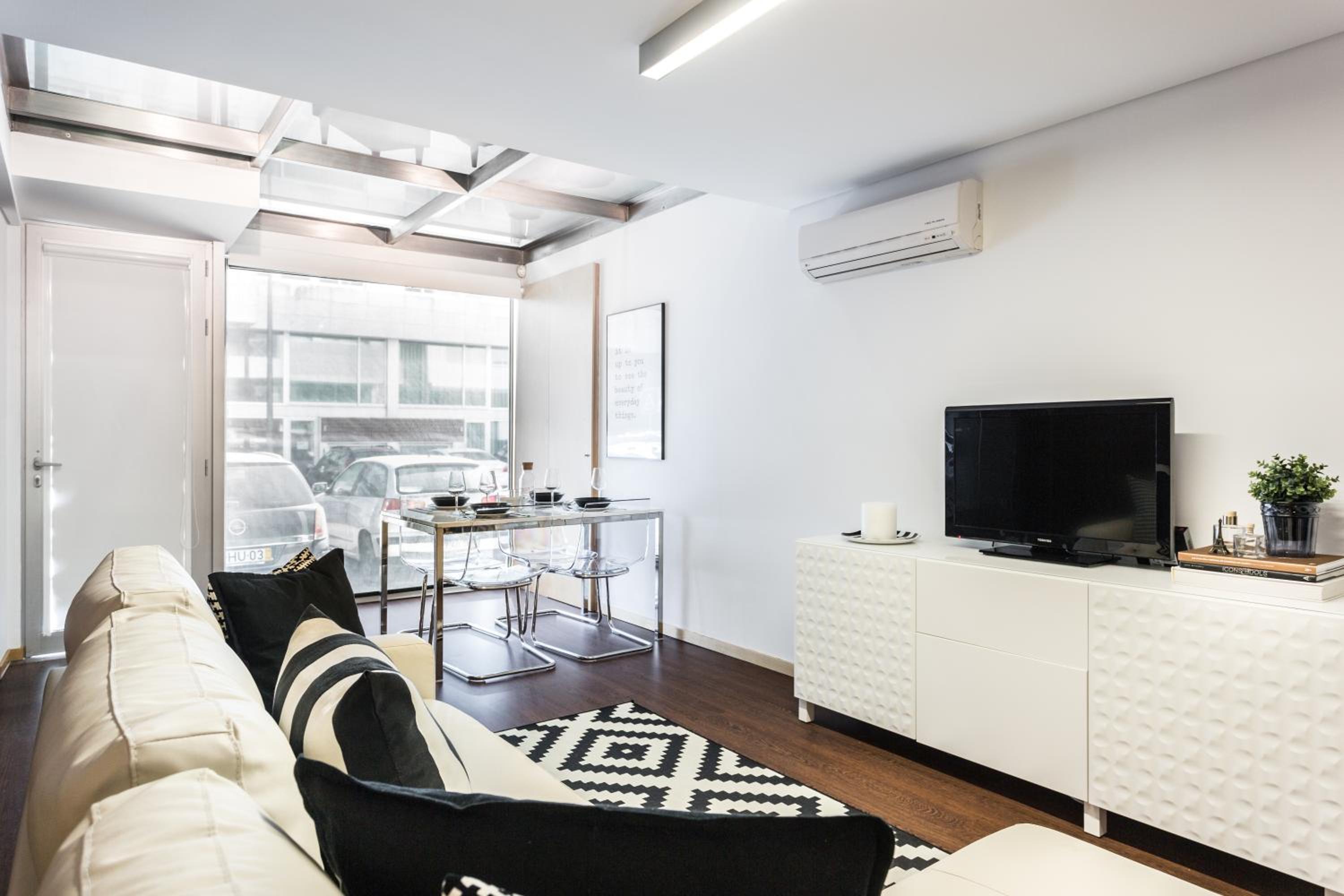 Loft - Photo 1