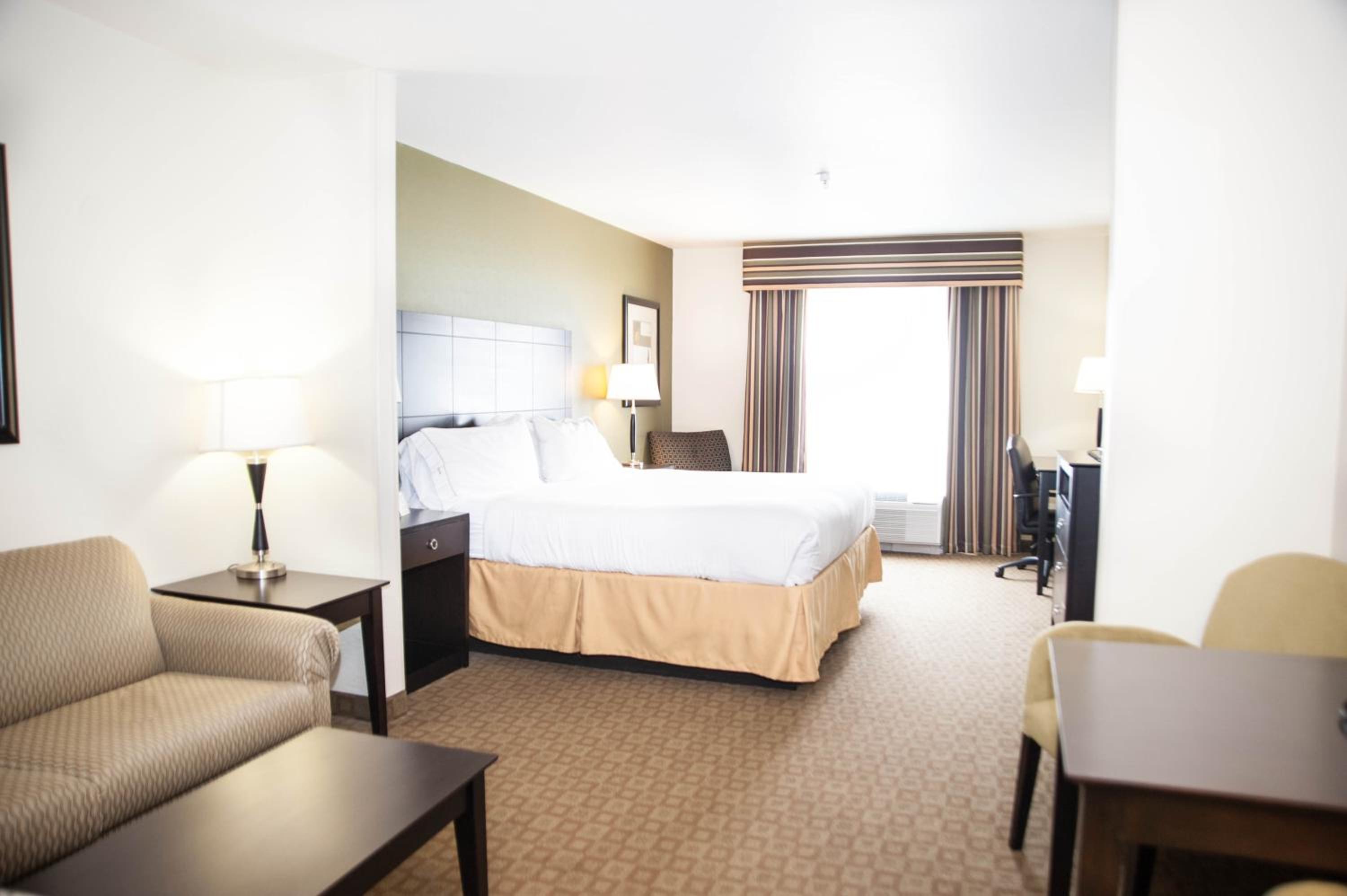 King Suite - Photo 1