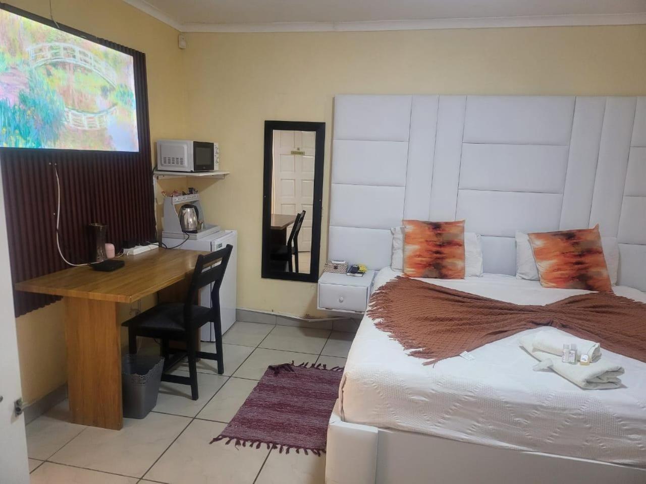 Twin Room photo 2