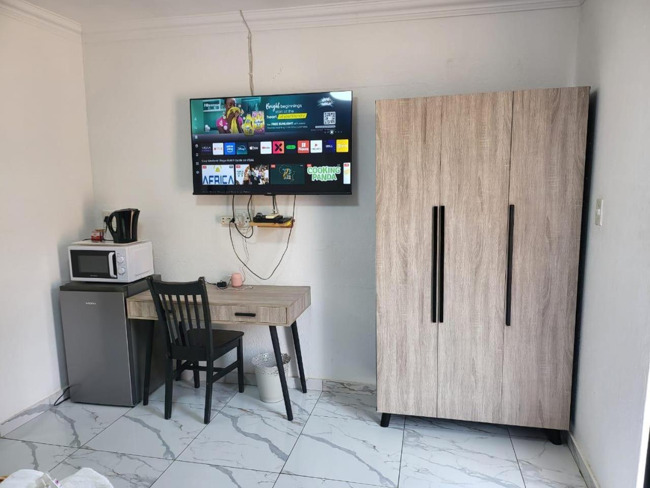 Twin Room - Photo 6