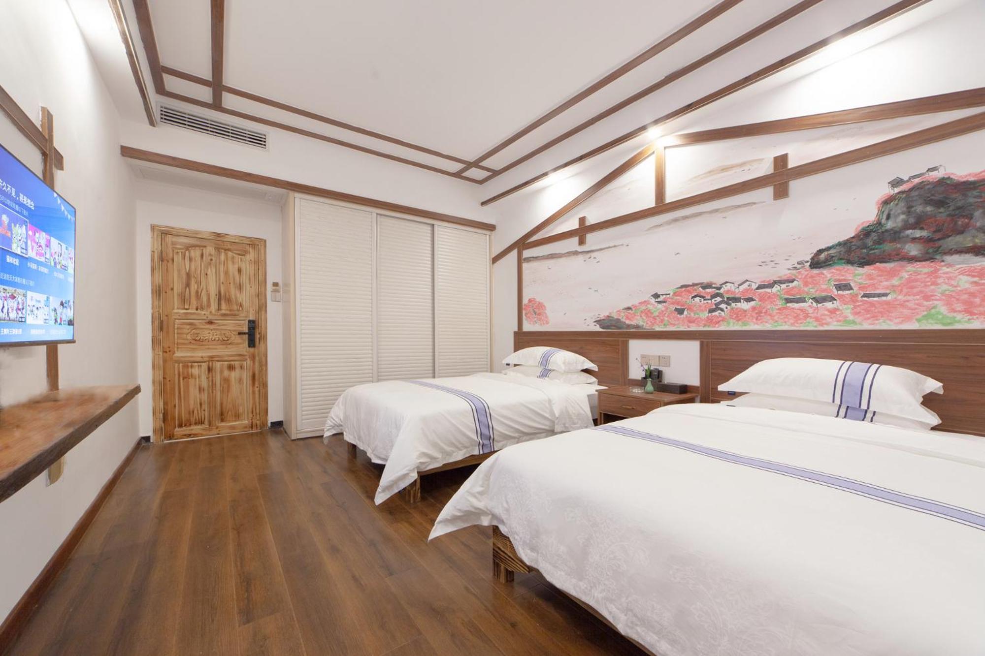 Standard Double or Twin Room photo 2