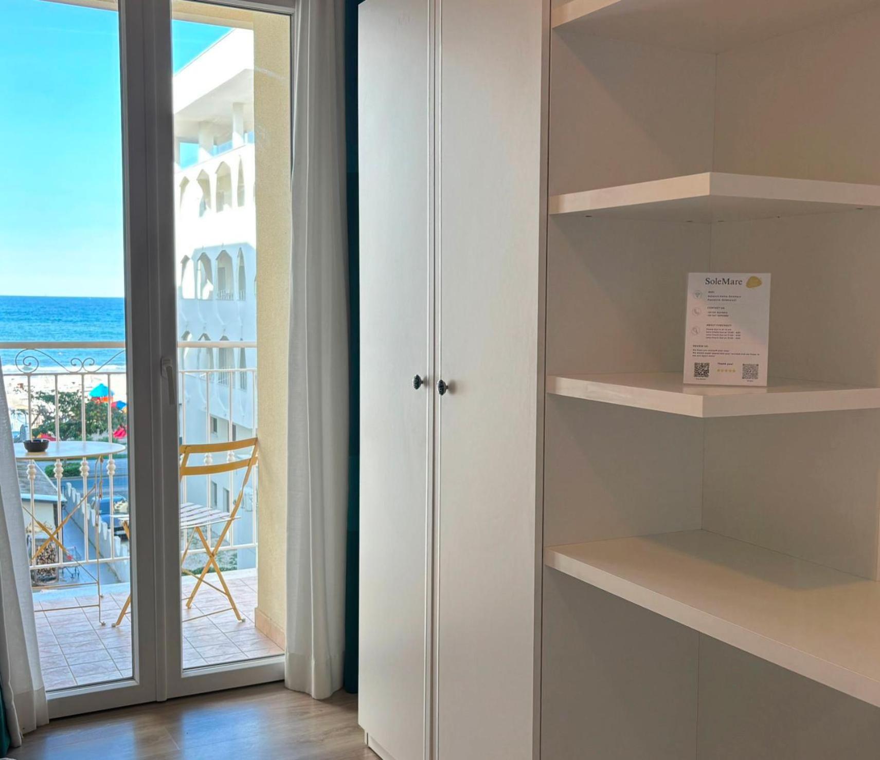 Quadruple Room with Sea View - Photo 4