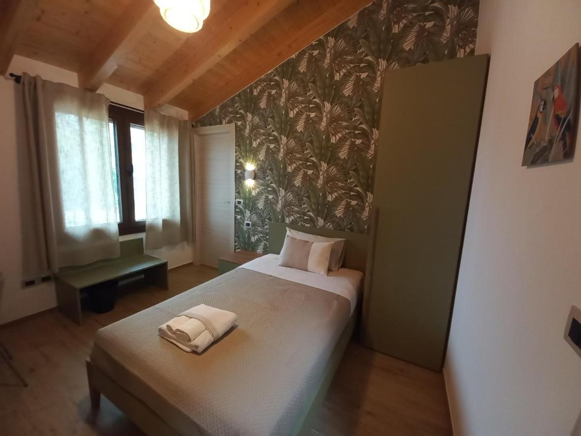 Single Room with Private Bathroom