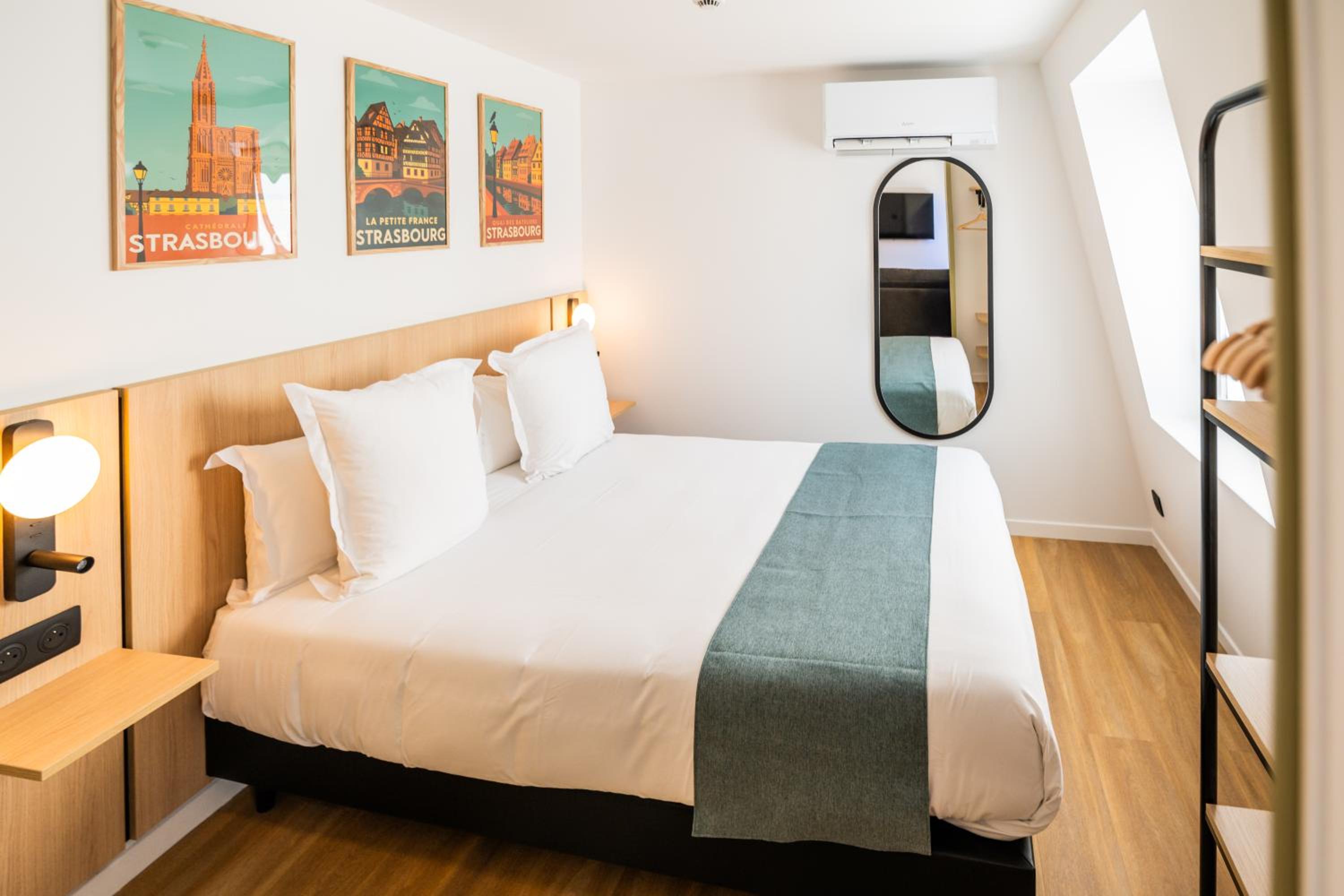 One-Bedroom Apartment thumbnail 6