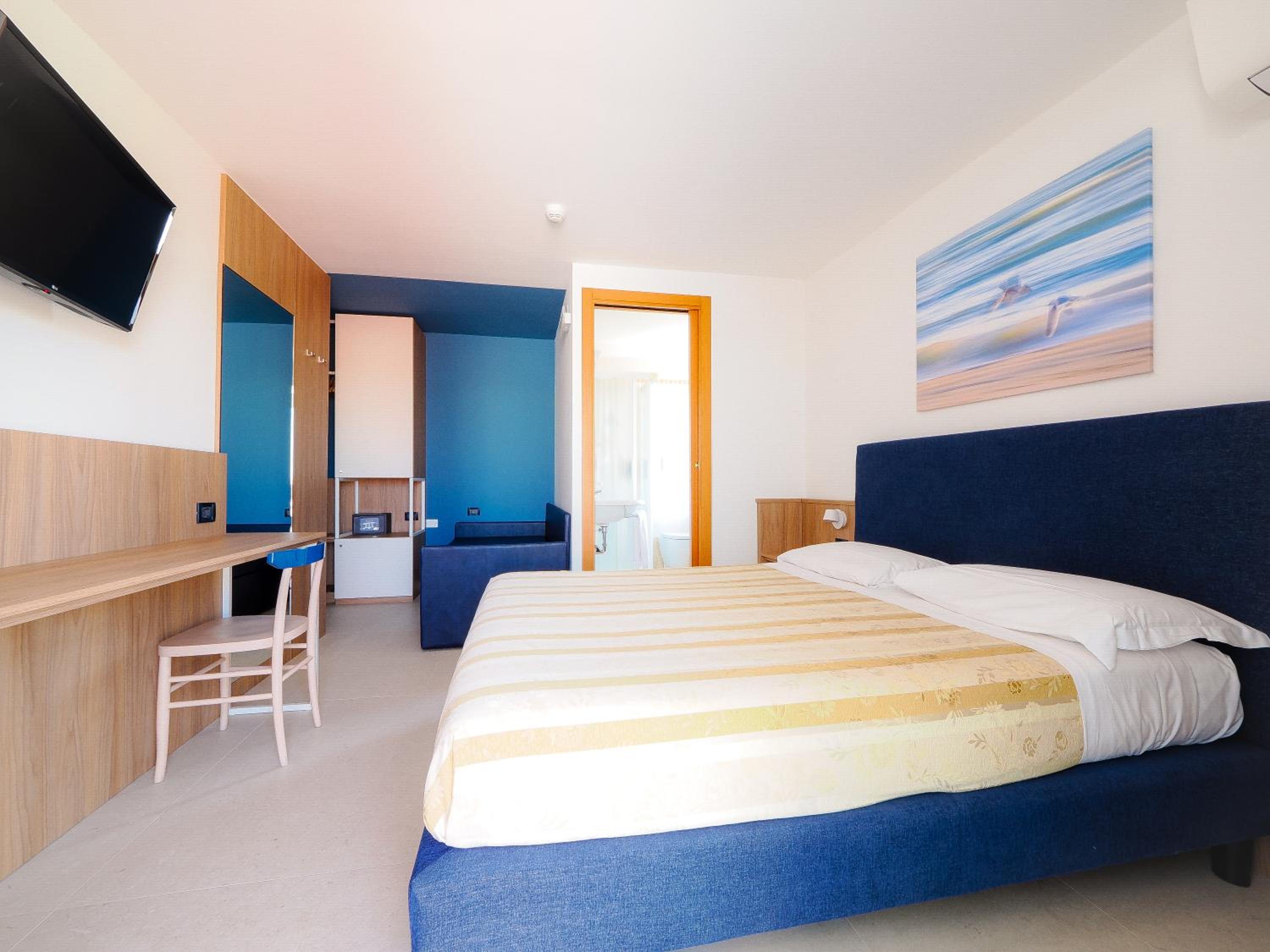 Triple Room with Terrace photo 2