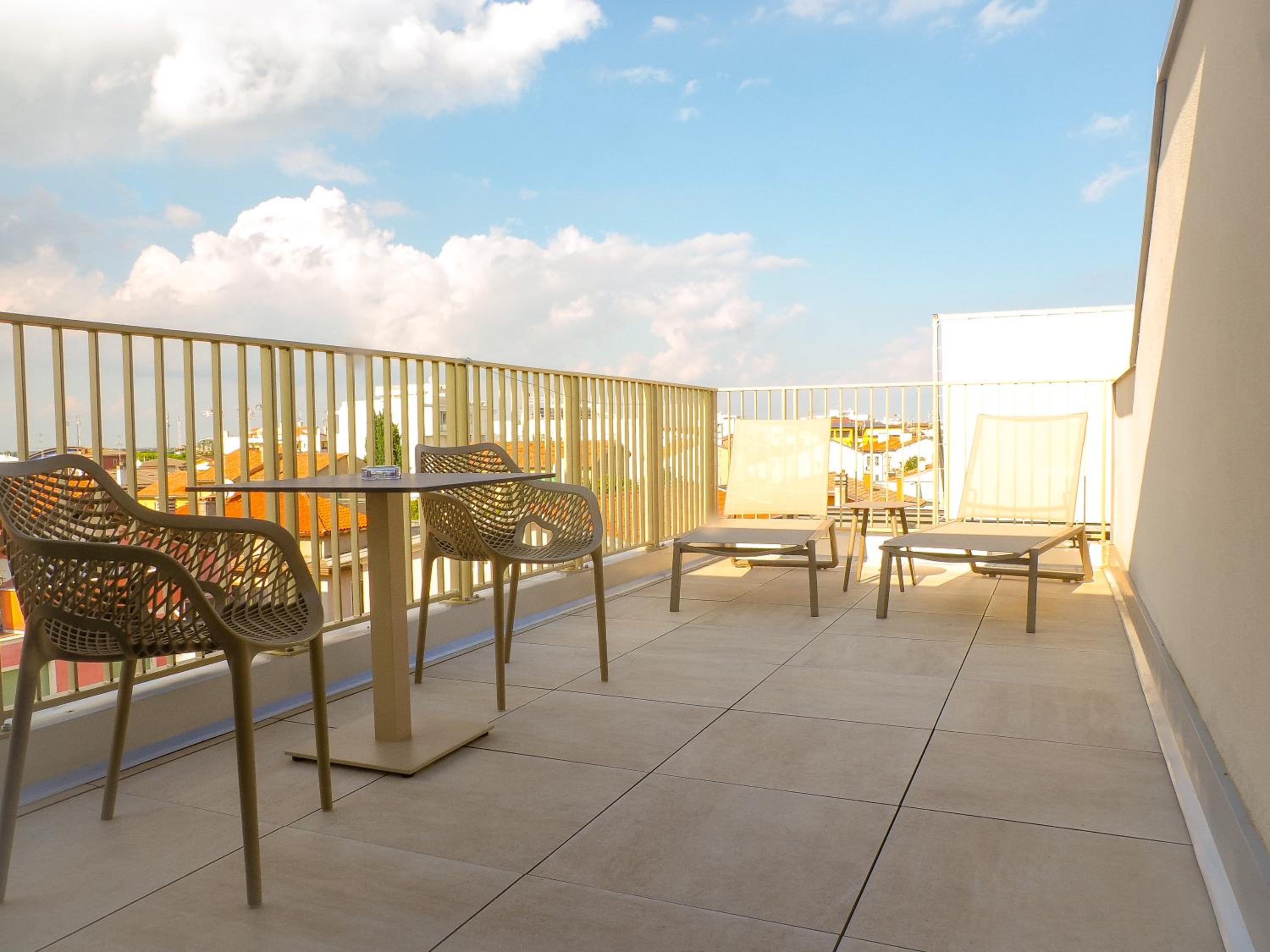 Triple Room with Terrace