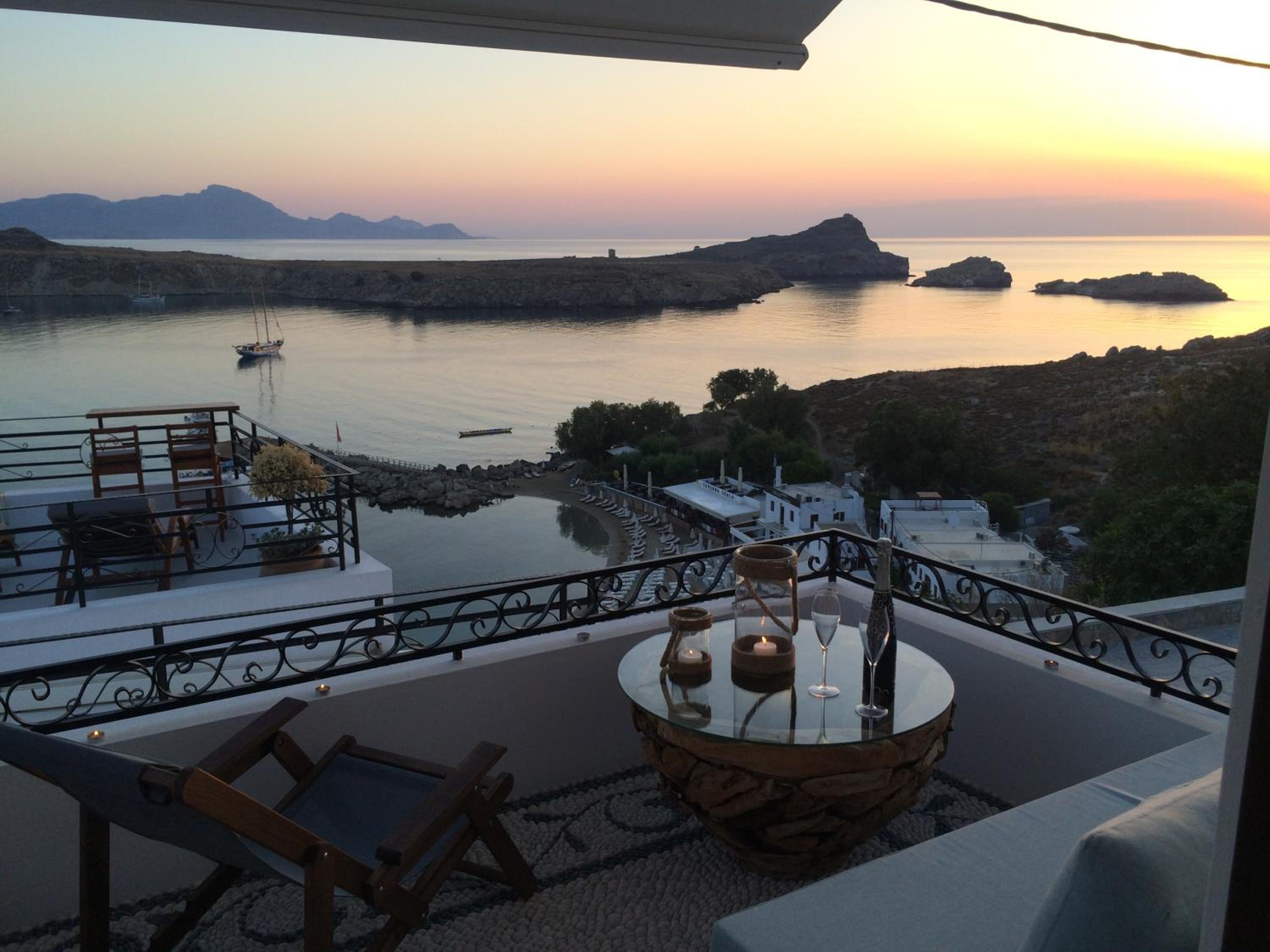 Superior Studio Apartment with Sea View photo 3
