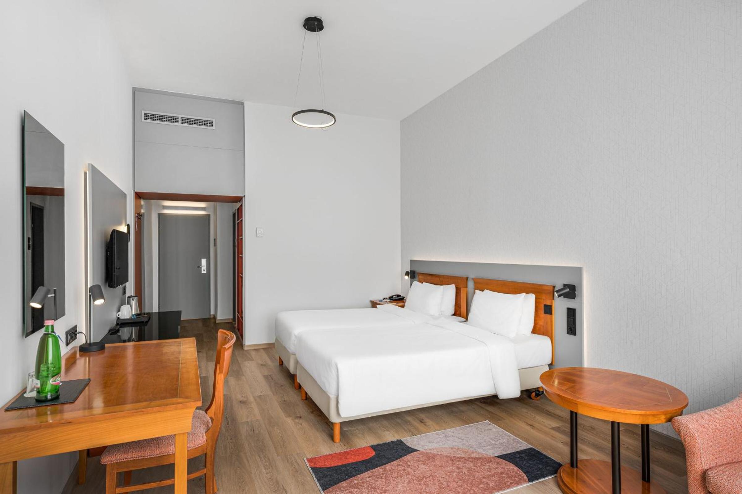 Superior Plus Twin Room