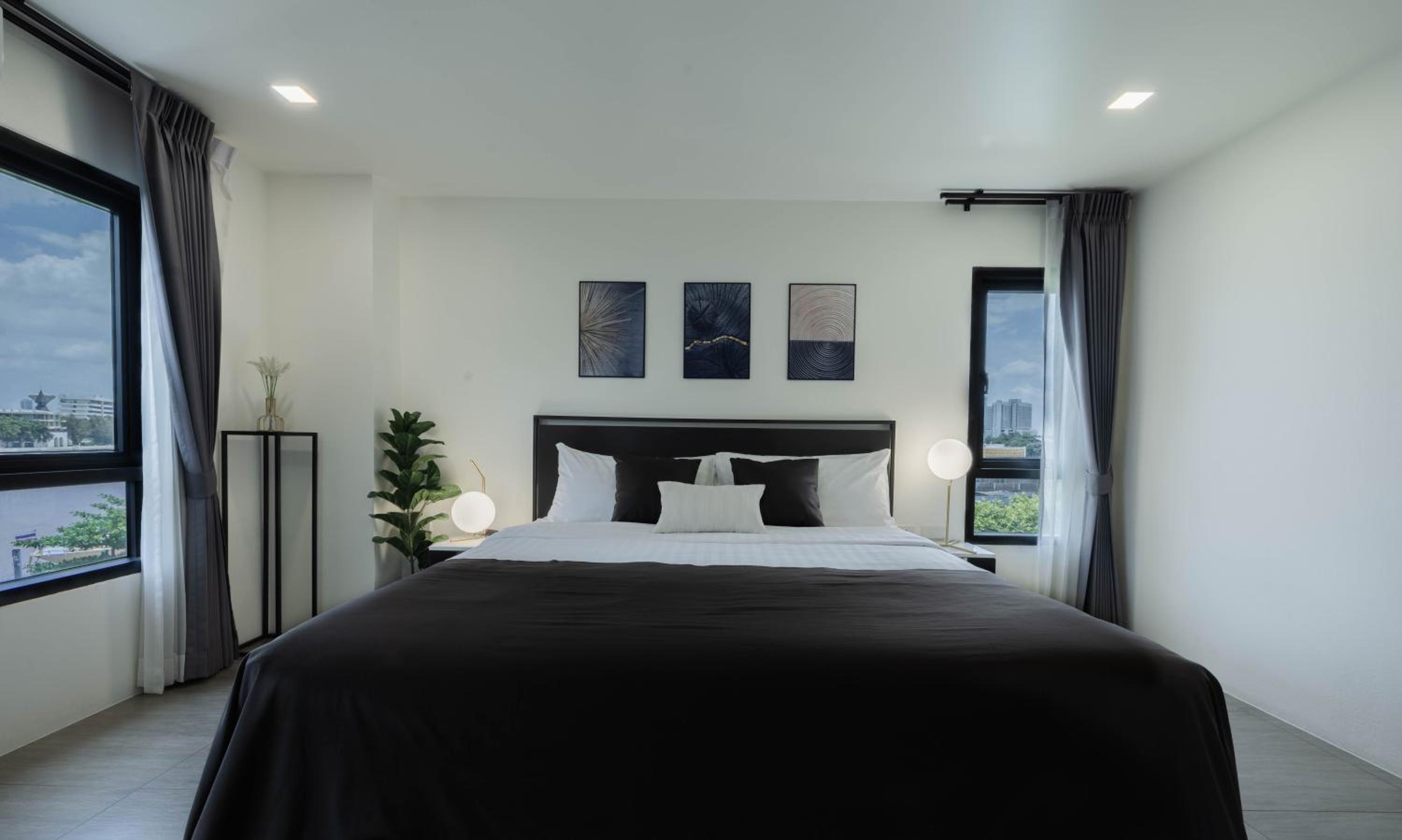 Premier King Room with River View photo 1