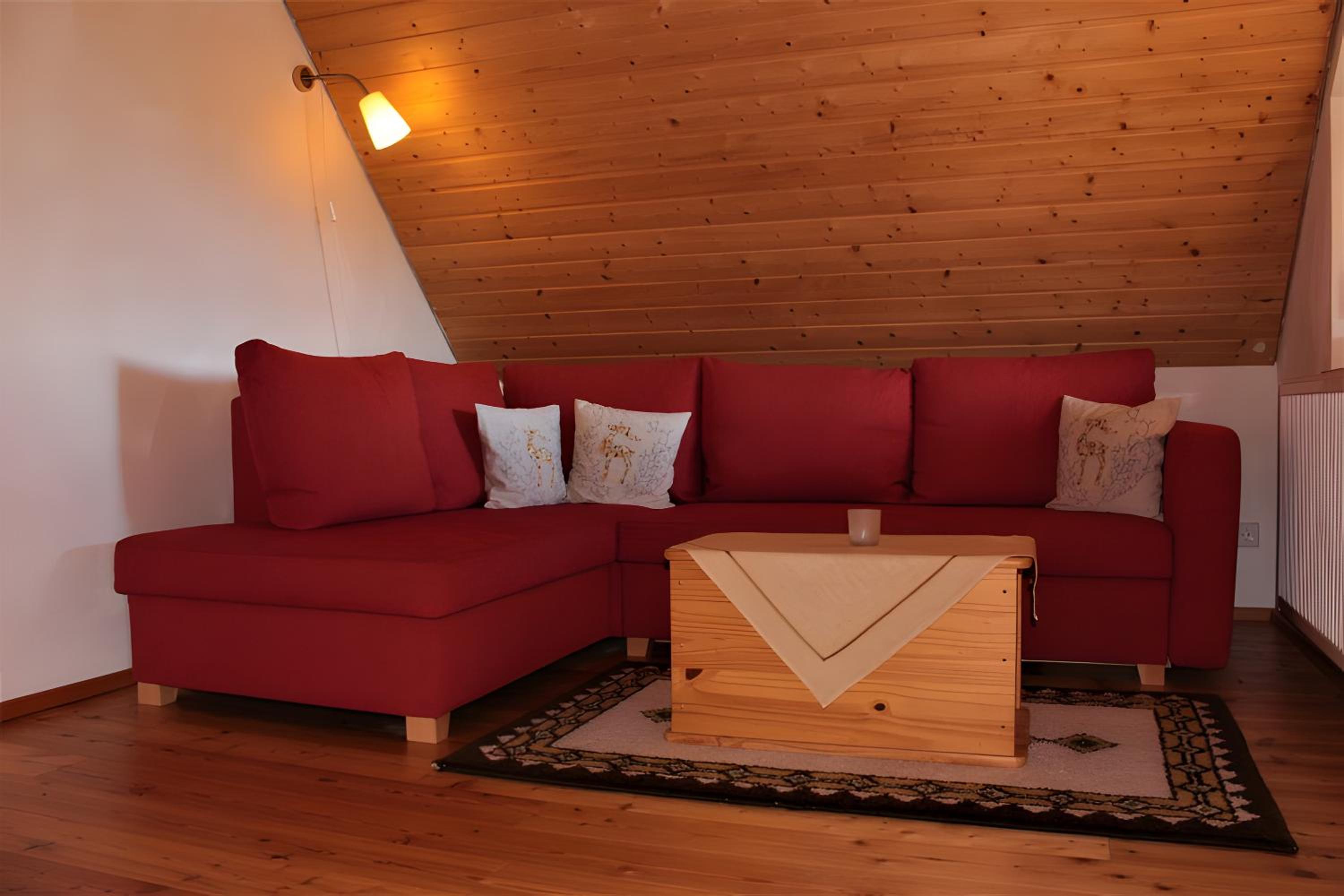 Two-Bedroom Deluxe Apartment with Garden View photo 2