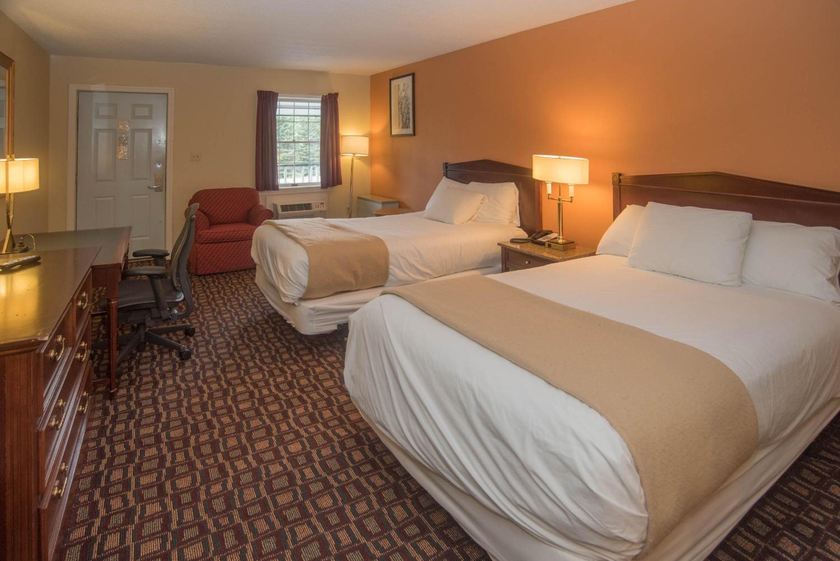 Double Room with Two Double Beds - Non-Smoking photo 1