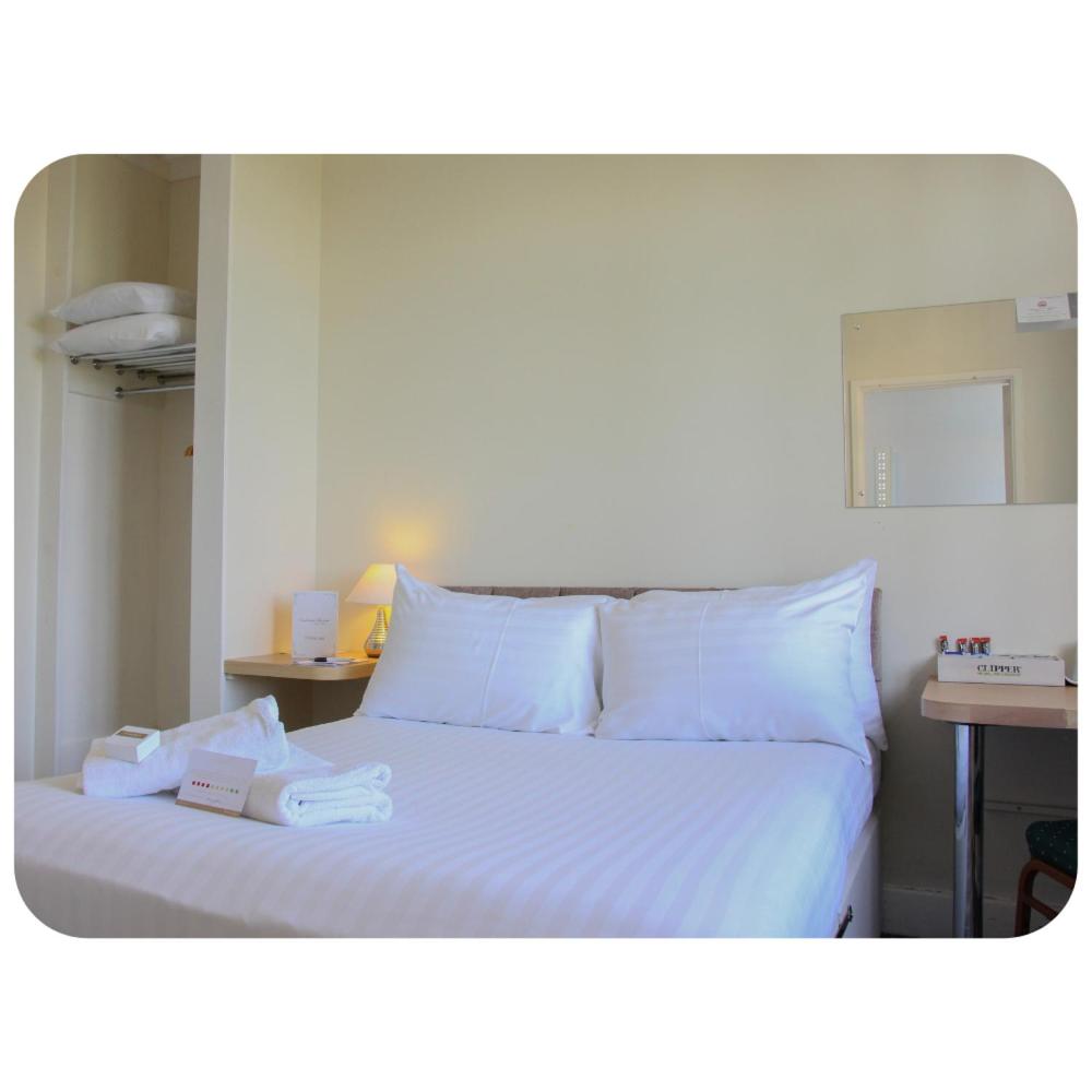Budget Double Room photo 1