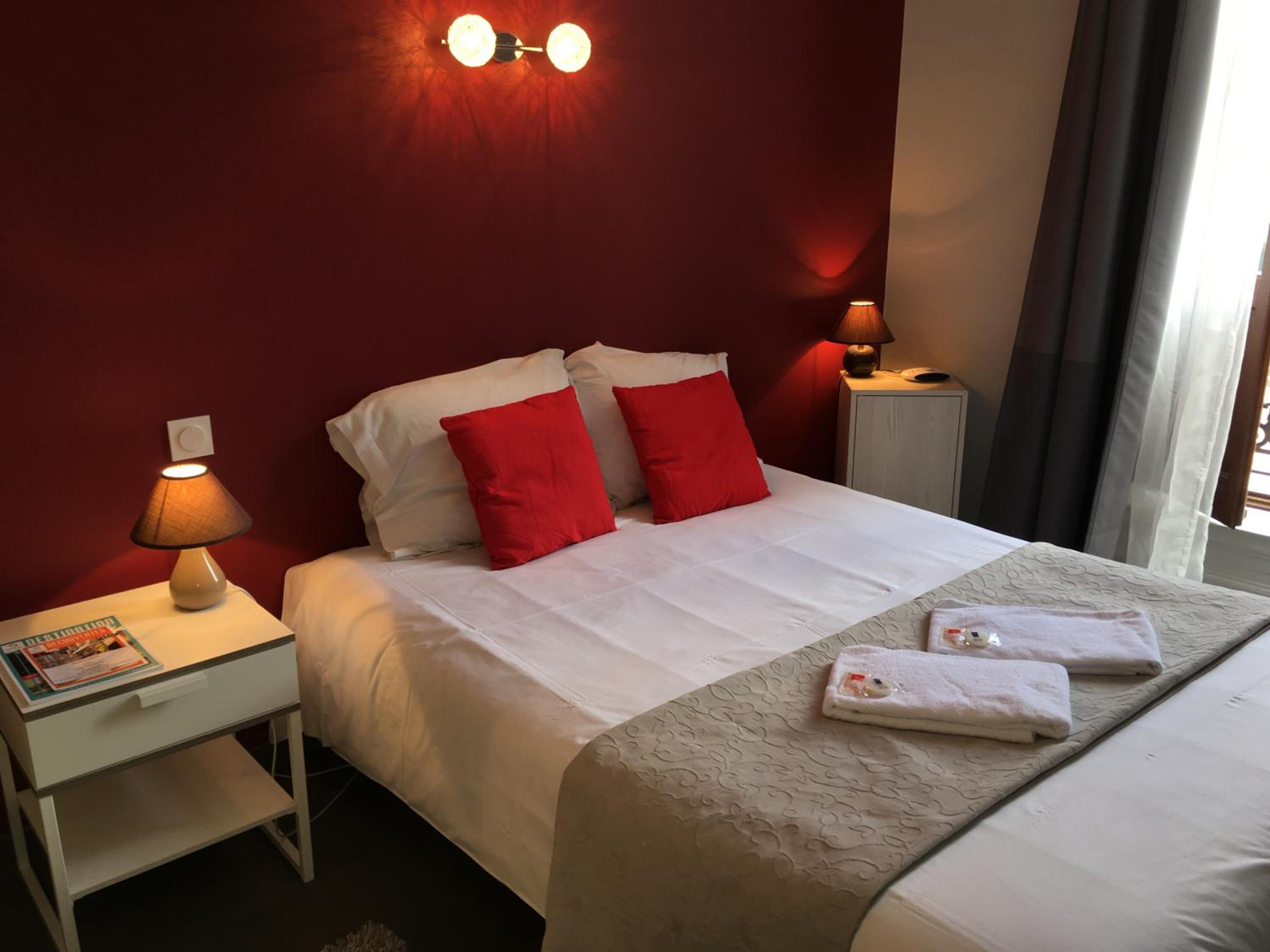 Double Room - Photo 9