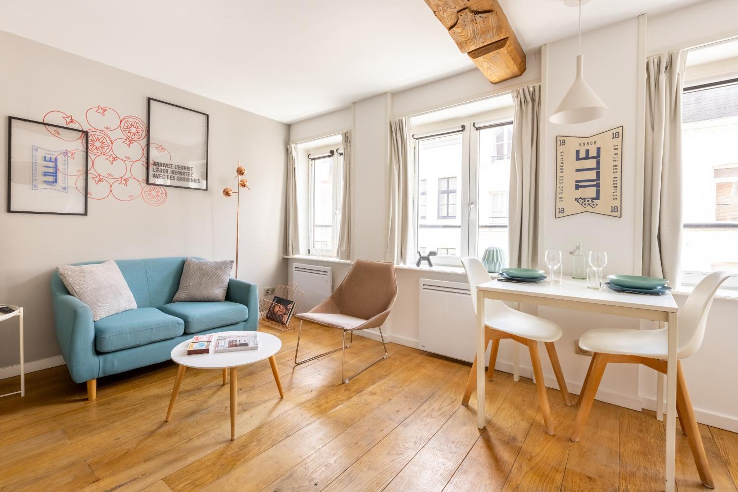 One-Bedroom Deluxe Apartment