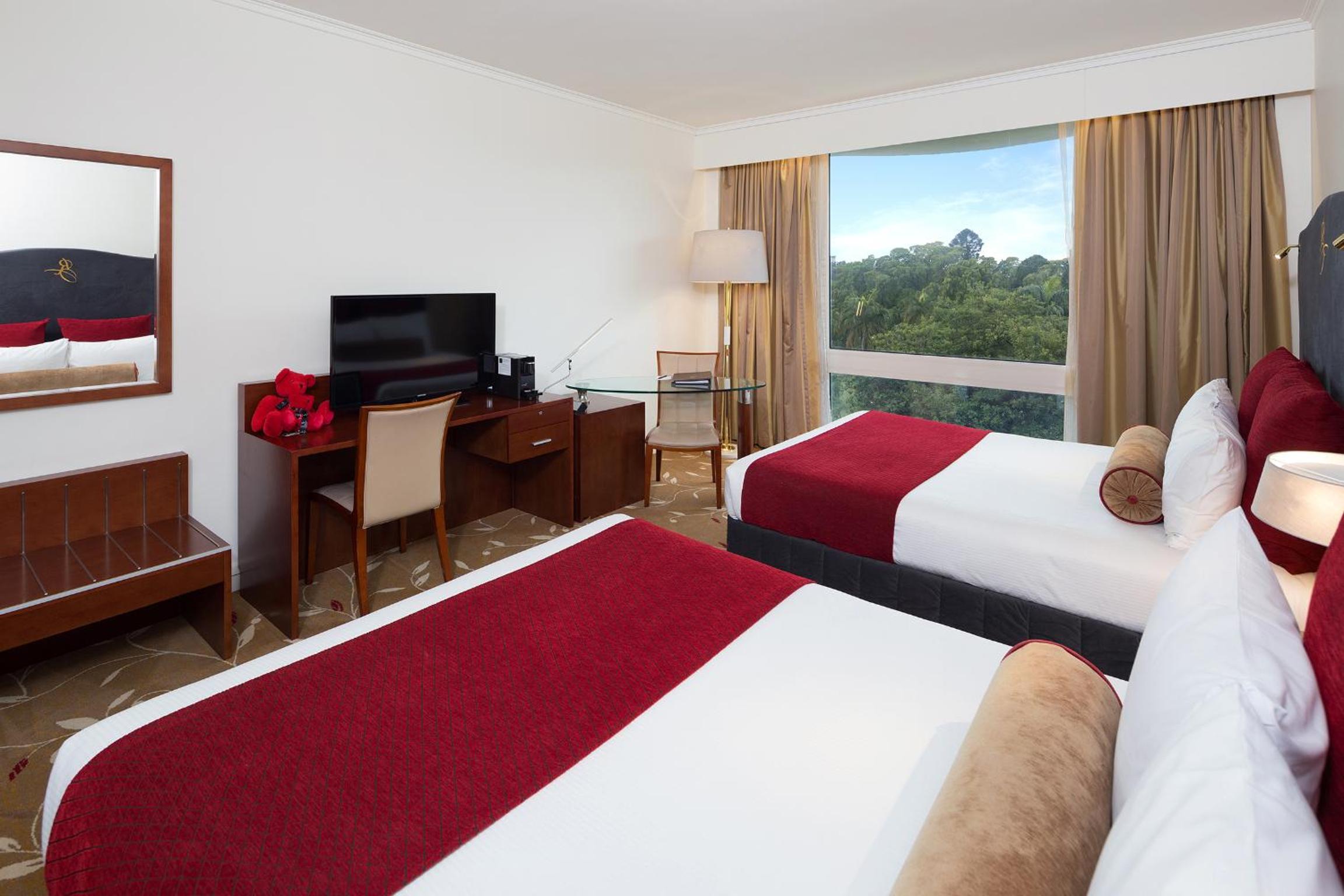 Deluxe Park View Twin with Free Wifi - Photo 4