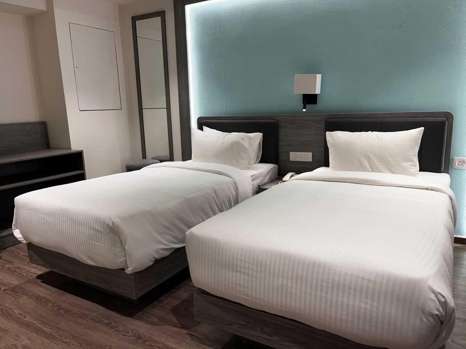 Duplex Premium Suite Twin Bed with Balcony
